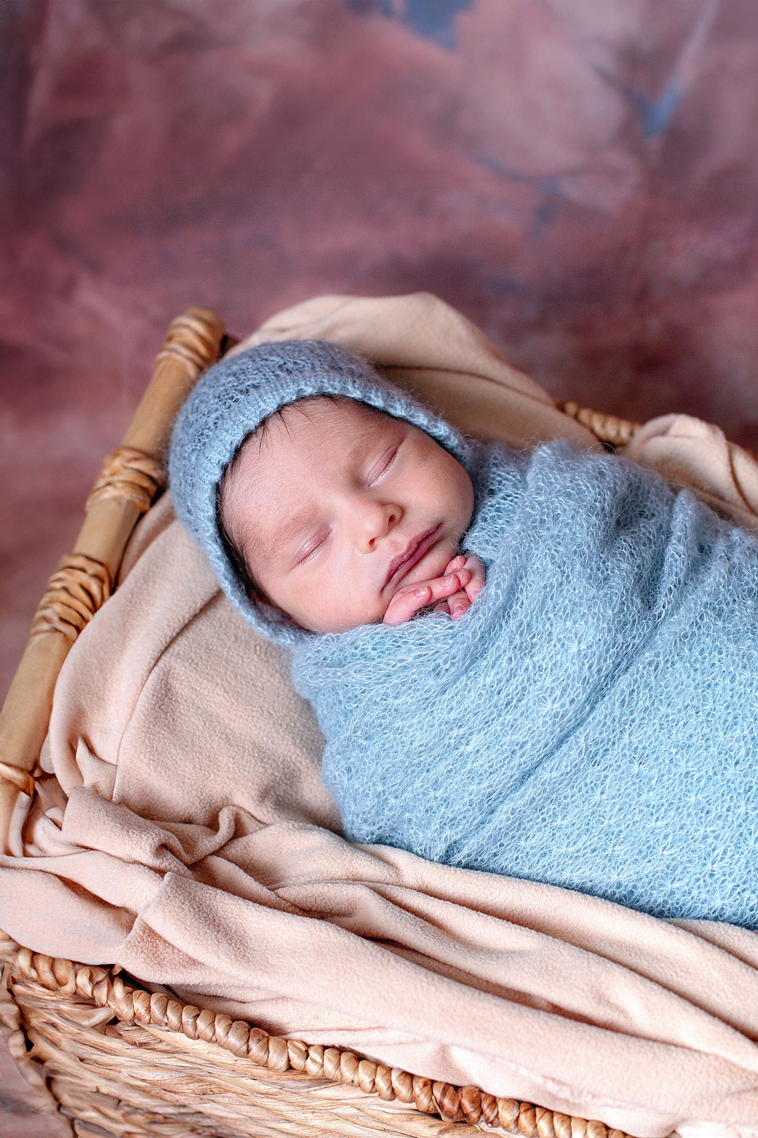 Newborn классическая. Детский и семейный фотограф в г. Бельцы