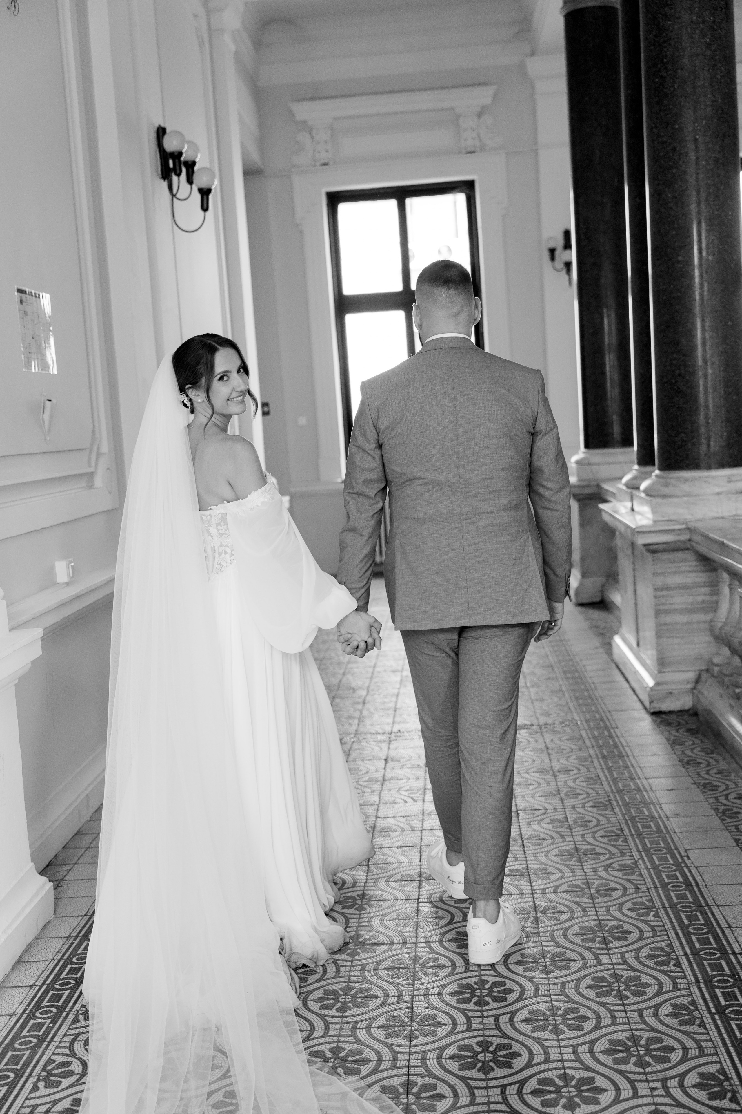 M&D|Between City Lights and Hidden Oasis. Black Sheep Produkcija| Wedding Photography and Wedding Films, based in Kragujevac, Europe / Fotograf i videograf, Kragujevac, Srbija