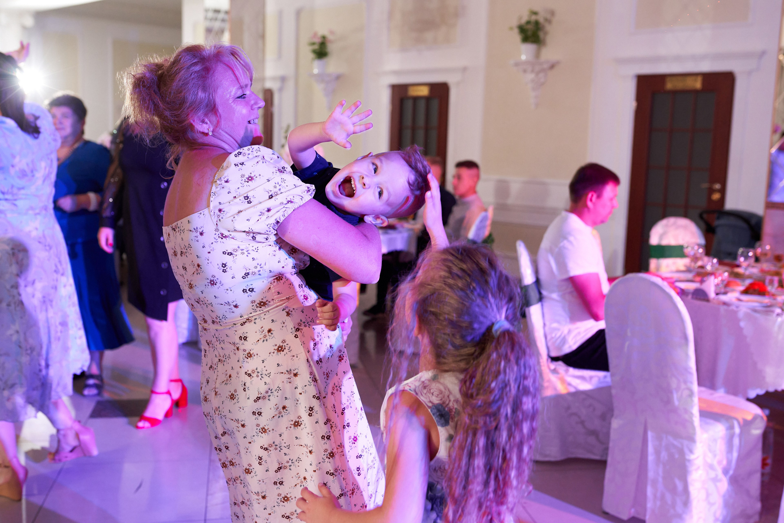 Николай и Антига. Дмитрий и Каролина Тофан