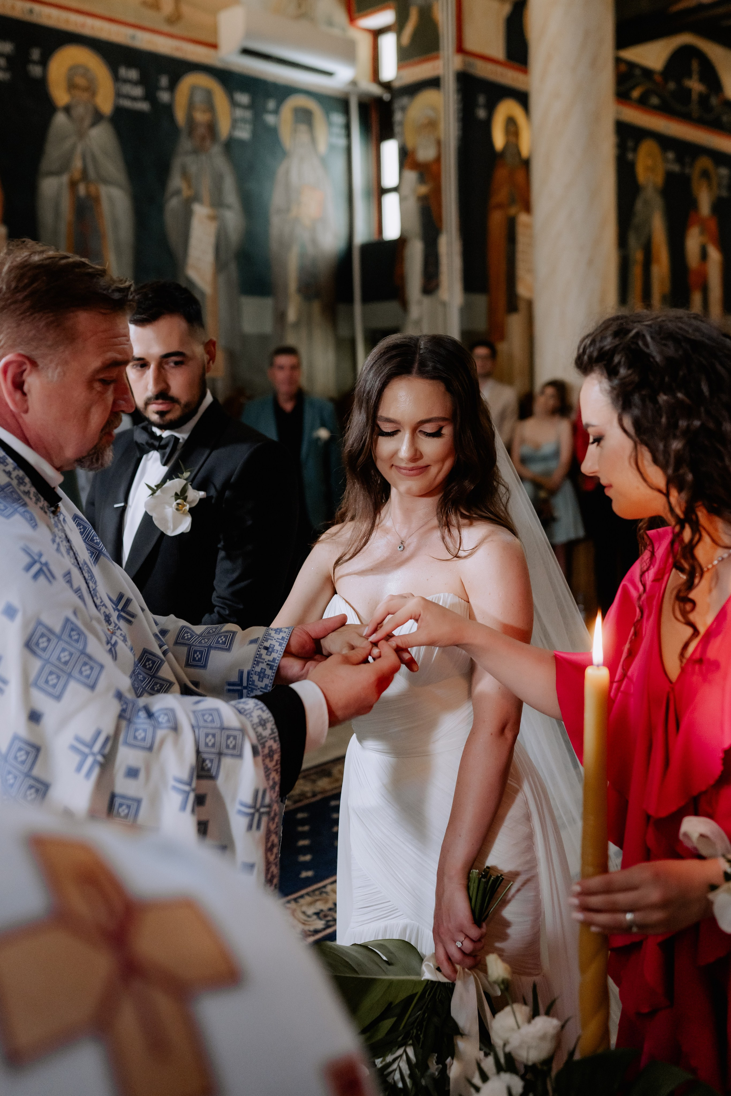 Cununie civila in aer liber , artificii de zi colorate , decor nunta , nunta la Hotel Traian. Proud Vision Weddings | Wedding Photography & Film — Servicii profesionale Foto Video Nunta Iasi