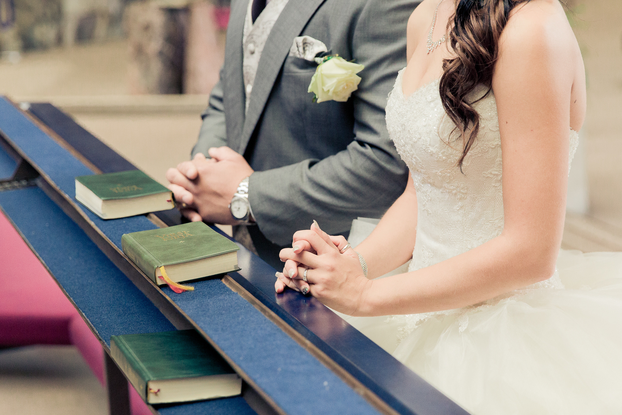 Kira&Mika, hääkuvaus Temppeliaukion kirkko, Vanha Viilatehdas