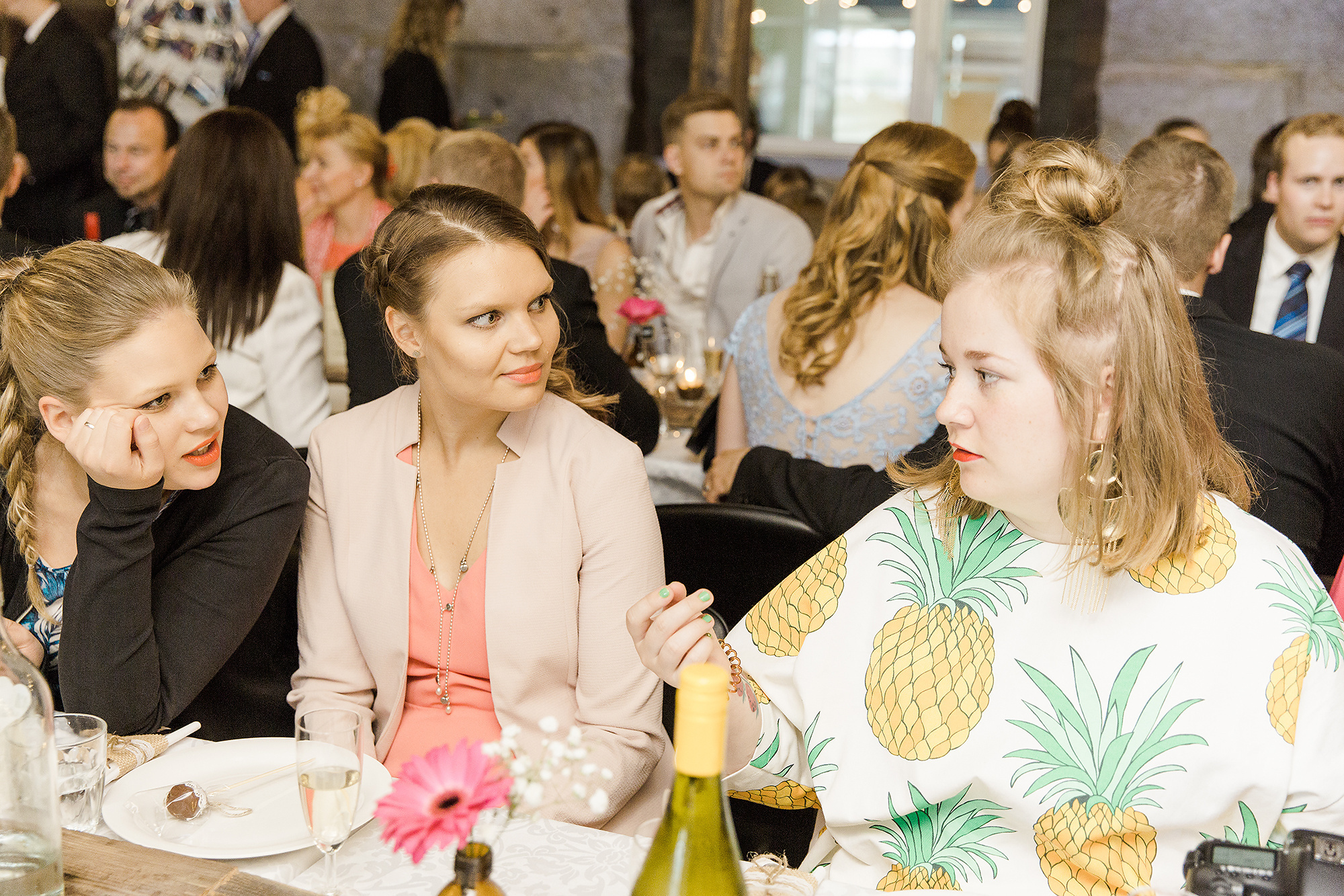 Hanna&Petteri, Orivesi, Einon Pirtti, dokumentaarinen hääkuvaus Pirkanmaalla