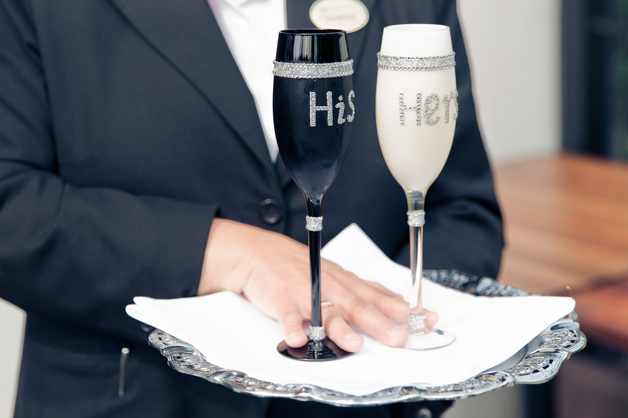 Kira&Mika, hääkuvaus Temppeliaukion kirkko, Vanha Viilatehdas