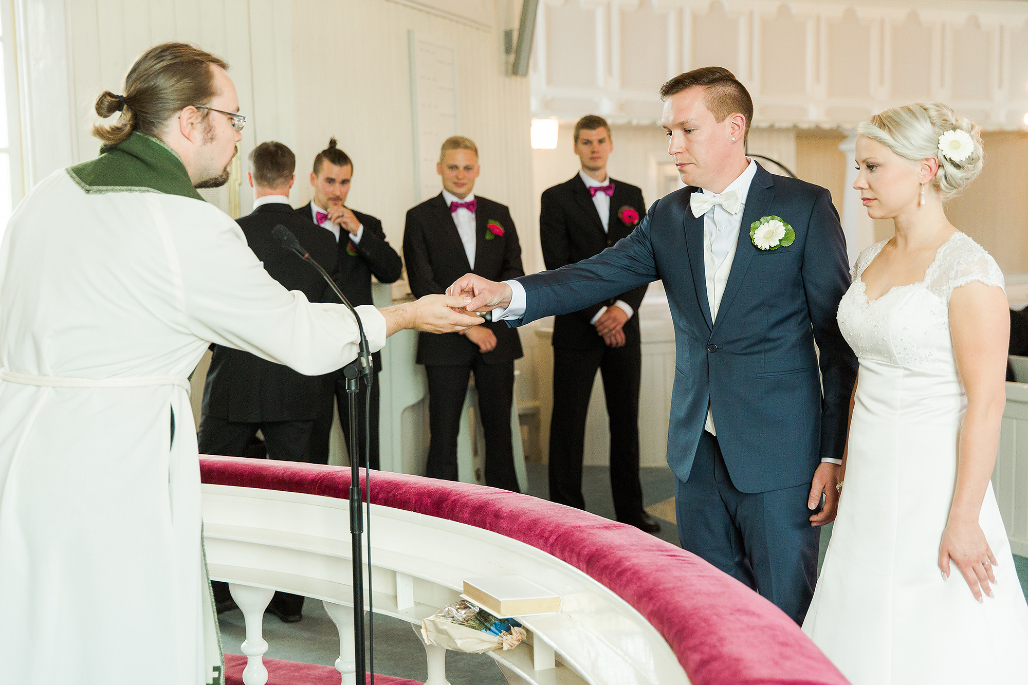 Hanna&Petteri, Orivesi, Einon Pirtti, dokumentaarinen hääkuvaus Pirkanmaalla