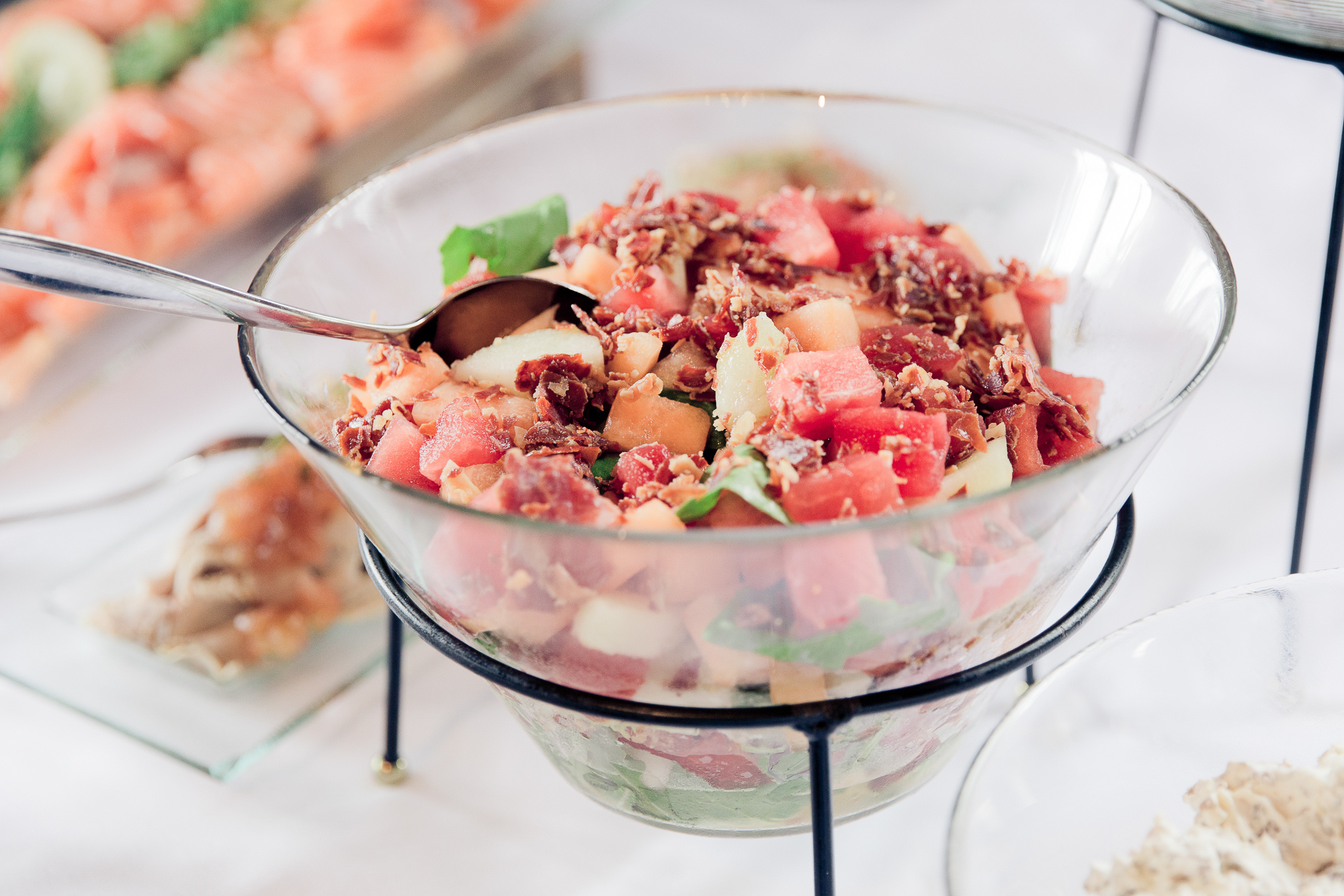 Kira&Mika, hääkuvaus Temppeliaukion kirkko, Vanha Viilatehdas