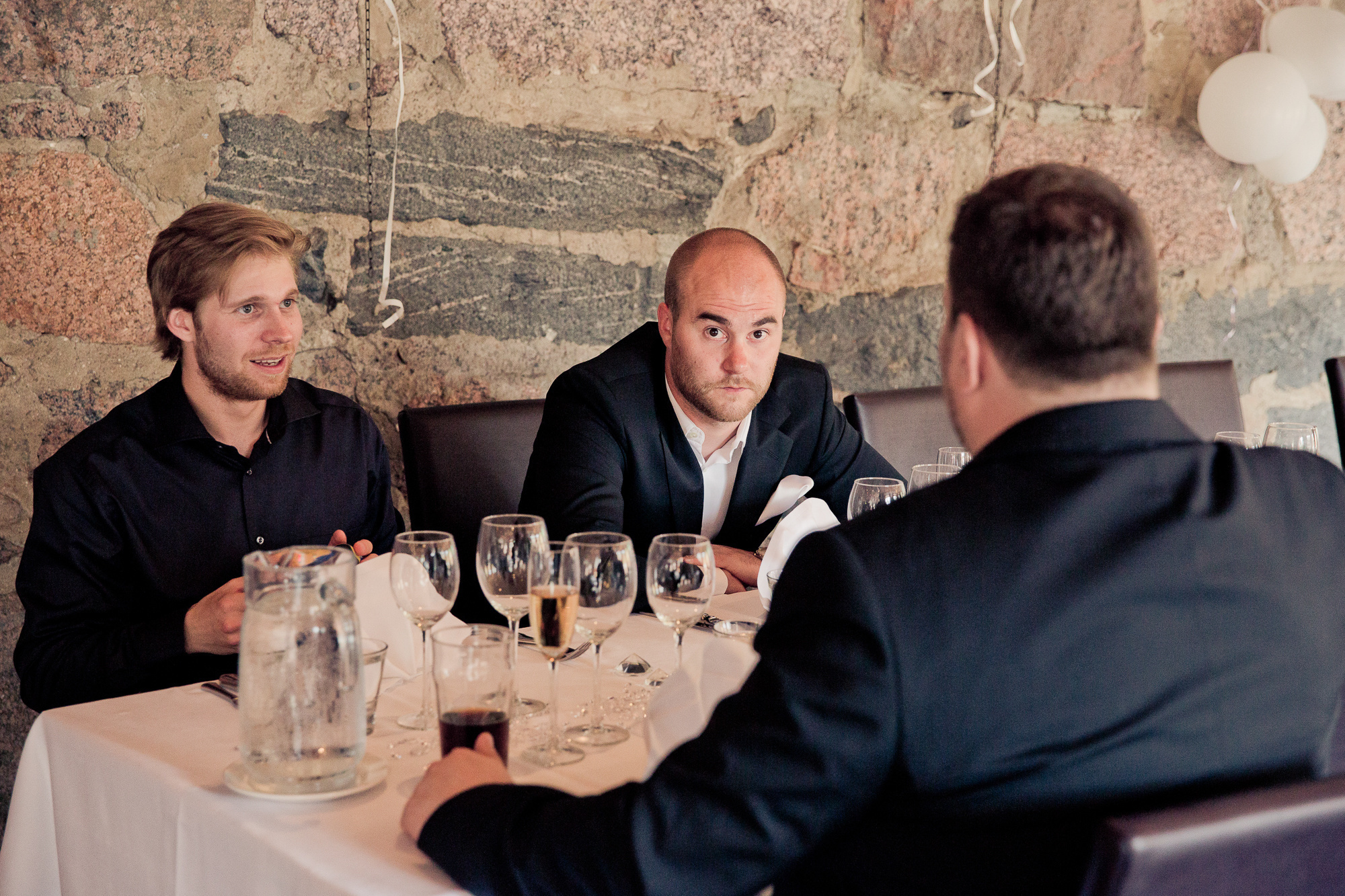 Kira&Mika, hääkuvaus Temppeliaukion kirkko, Vanha Viilatehdas