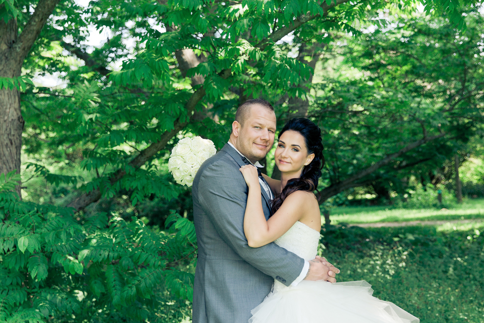 Kira&Mika, hääkuvaus Temppeliaukion kirkko, Vanha Viilatehdas