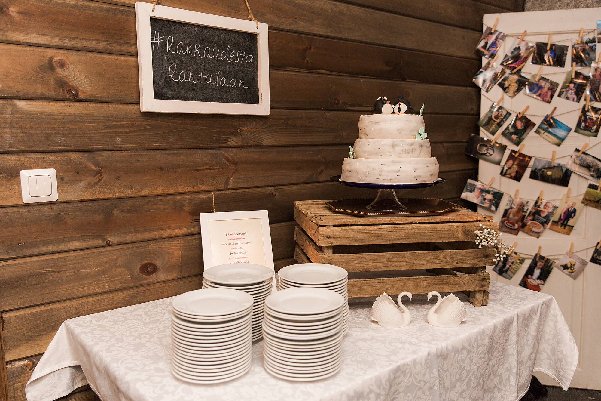 Hanna&Petteri, Orivesi, Einon Pirtti, dokumentaarinen hääkuvaus Pirkanmaalla