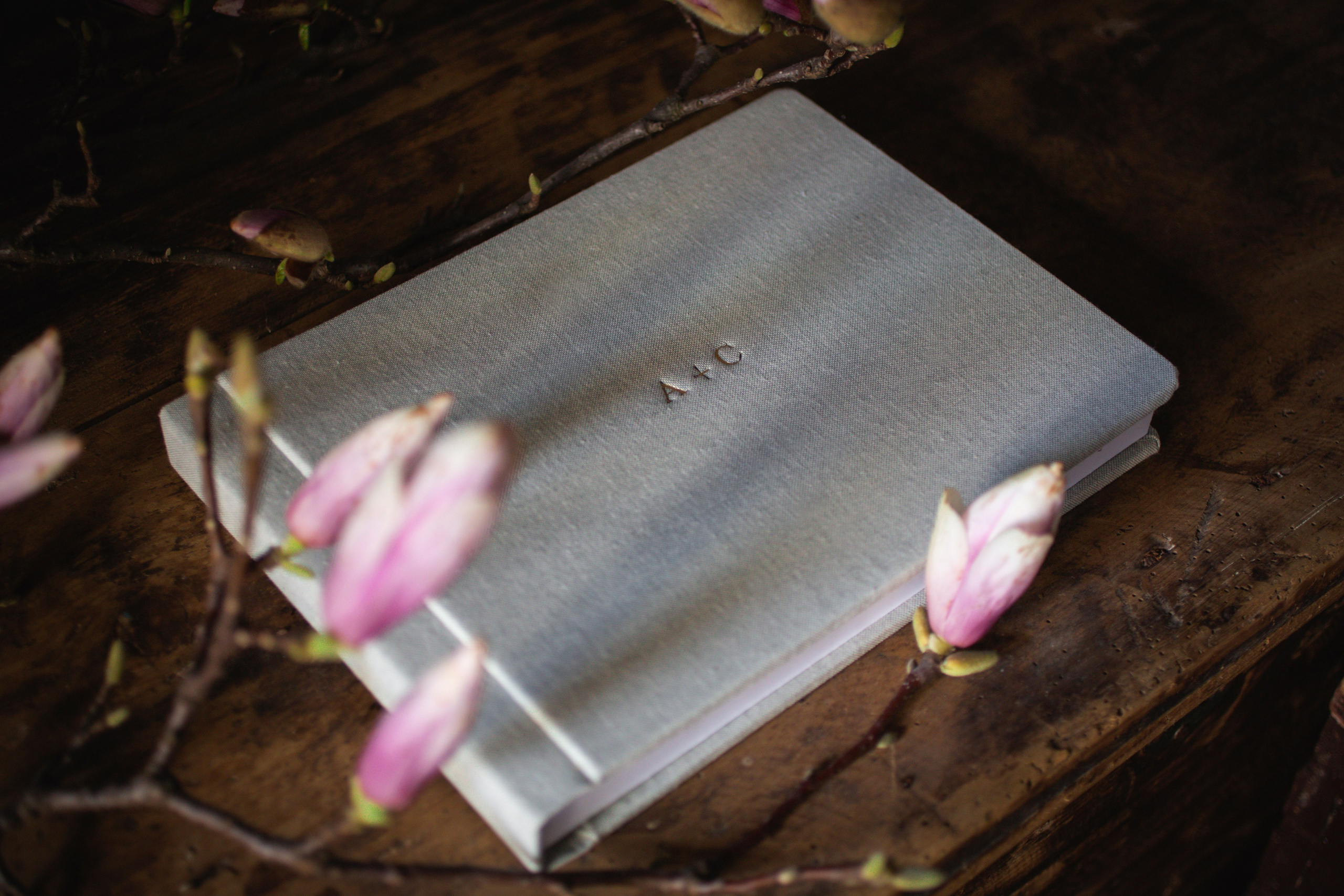 Original Wedding Book. Fotografo di matrimonio ed eventi ad ariano irpino