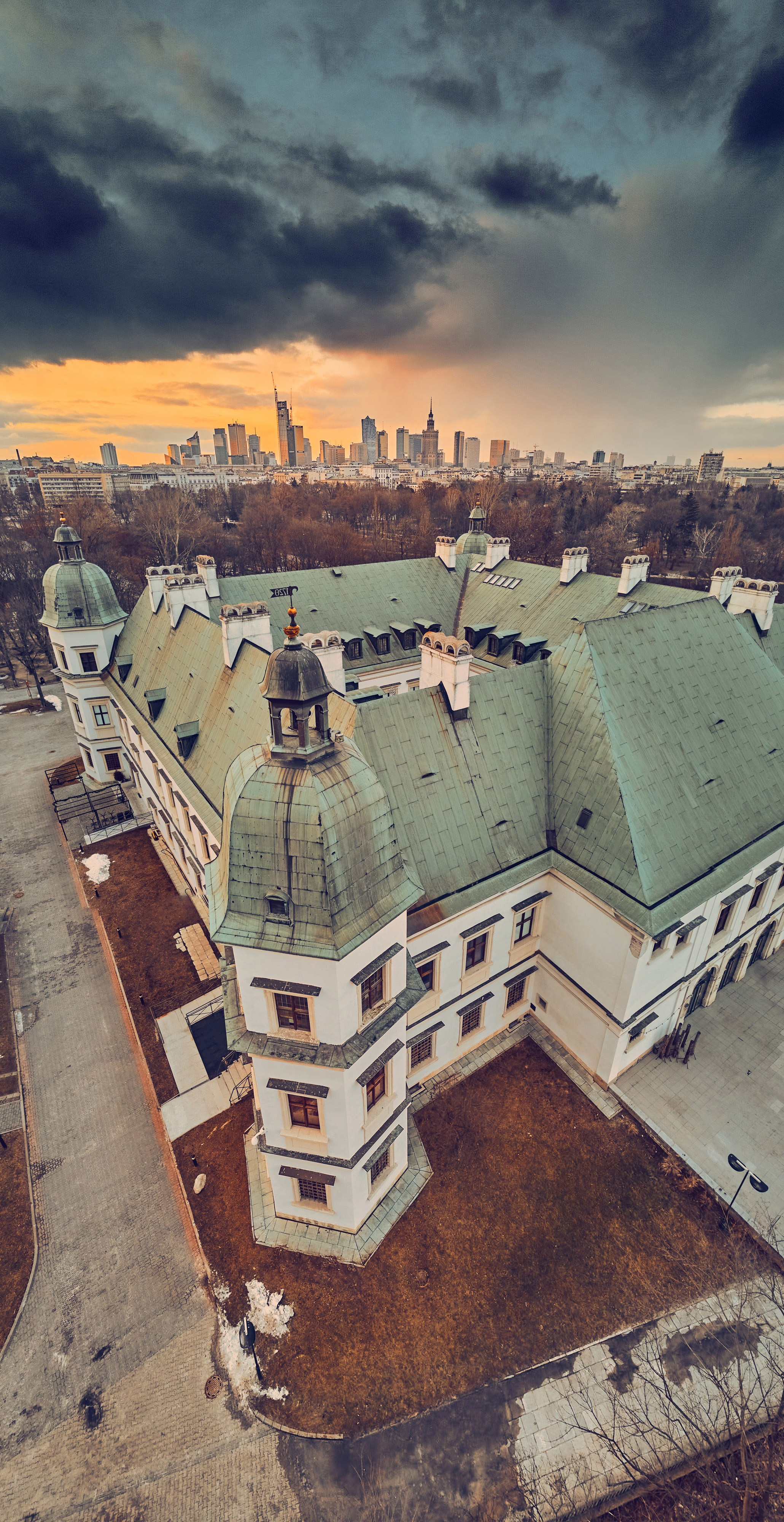 „Mam tak samo jak Ty…” - Warszawa z lotu ptaka. Andriej Szypilow — Photography & Videography