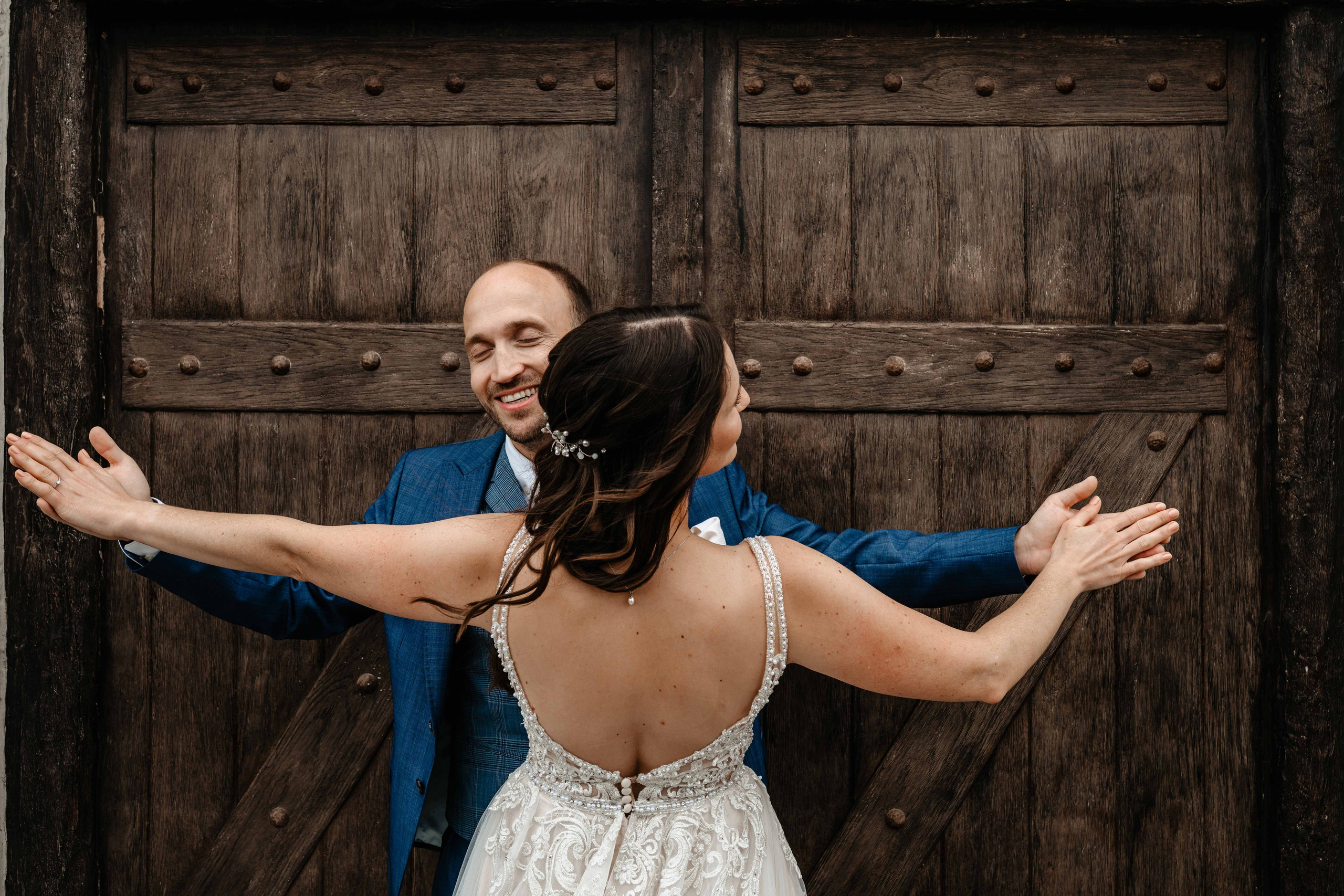 Hochzeit von Karoline & Martin im Hofgut Domäne Hechingen | GentleFrame Hochzeitsfotografie. Authentische, emotionale, zeitlose Hochzeitsfotografie aus Albstadt