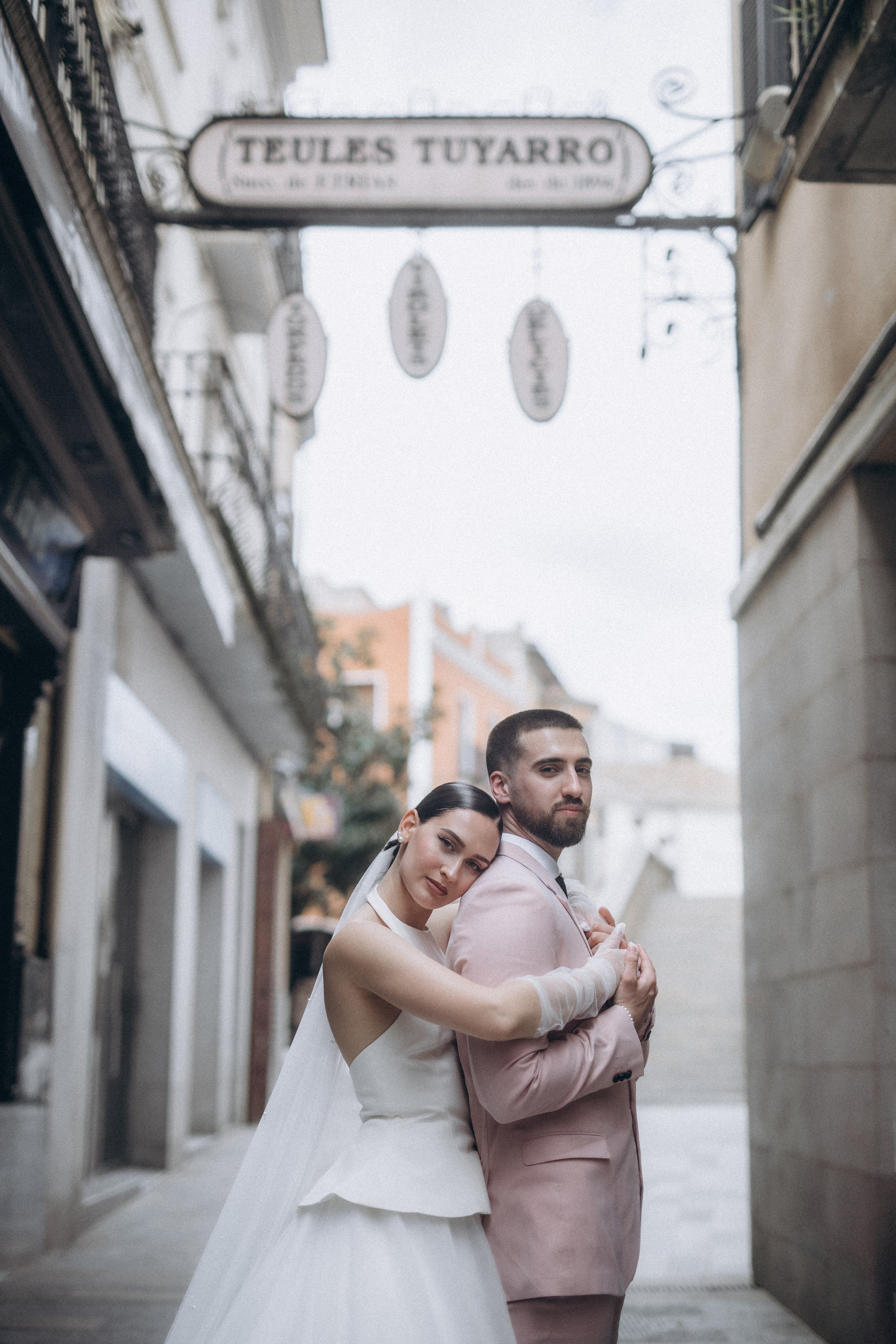 Dana & Alex. Rural Can Jaques. Paola wedding photographer / videographer in Barcelona