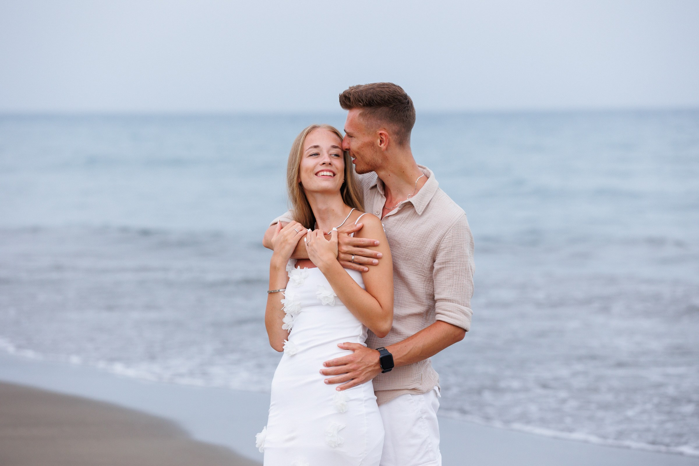 Vacation portrait at Maspalomas beach by freelance photographer Slavik Robtsenkov