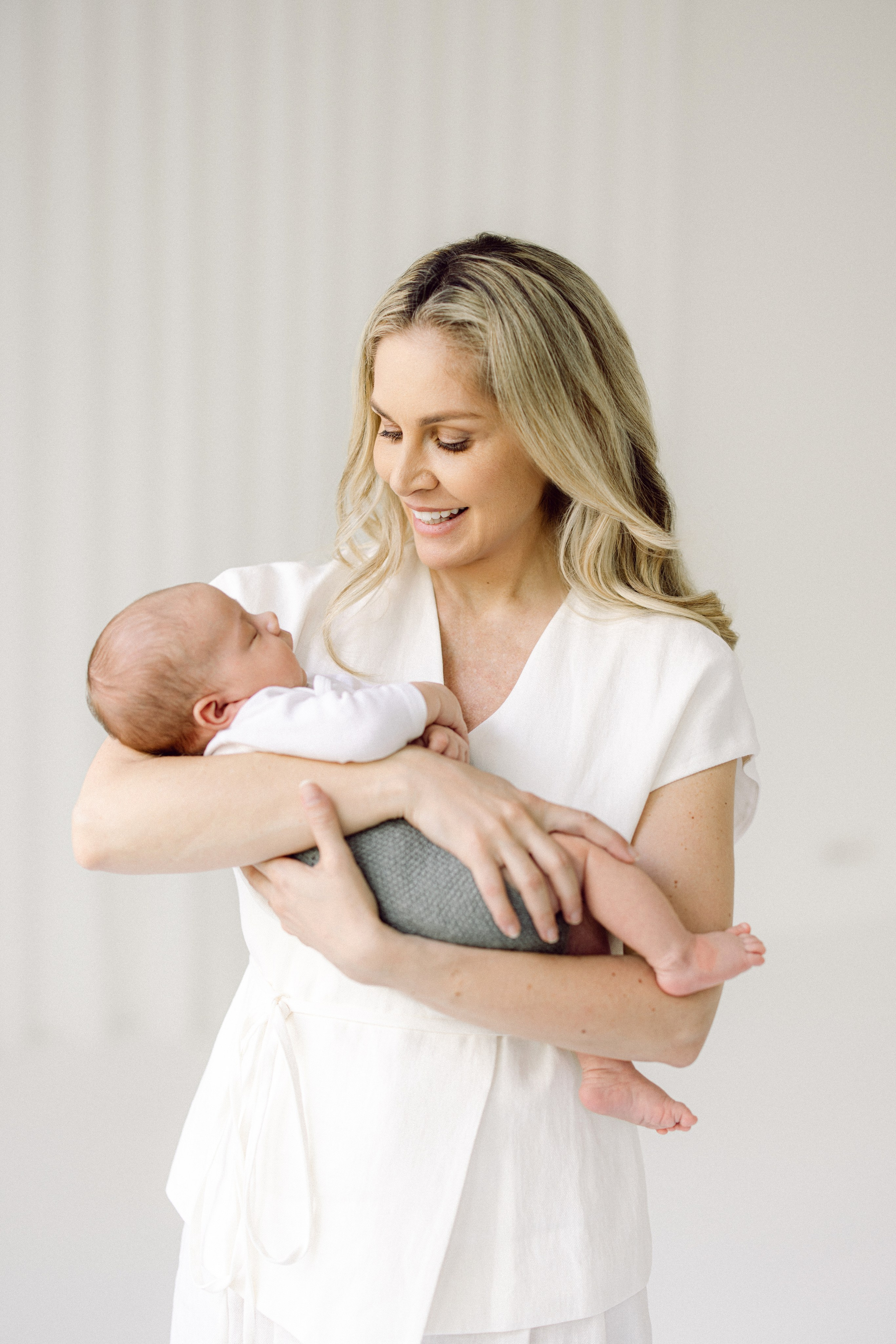 Newborn-Fotografie im Raum Zürich — mit Herz und Blick fürs Wesentliche. Wedding and Family Photographer Switzerland and Italy. Valeria Diaz