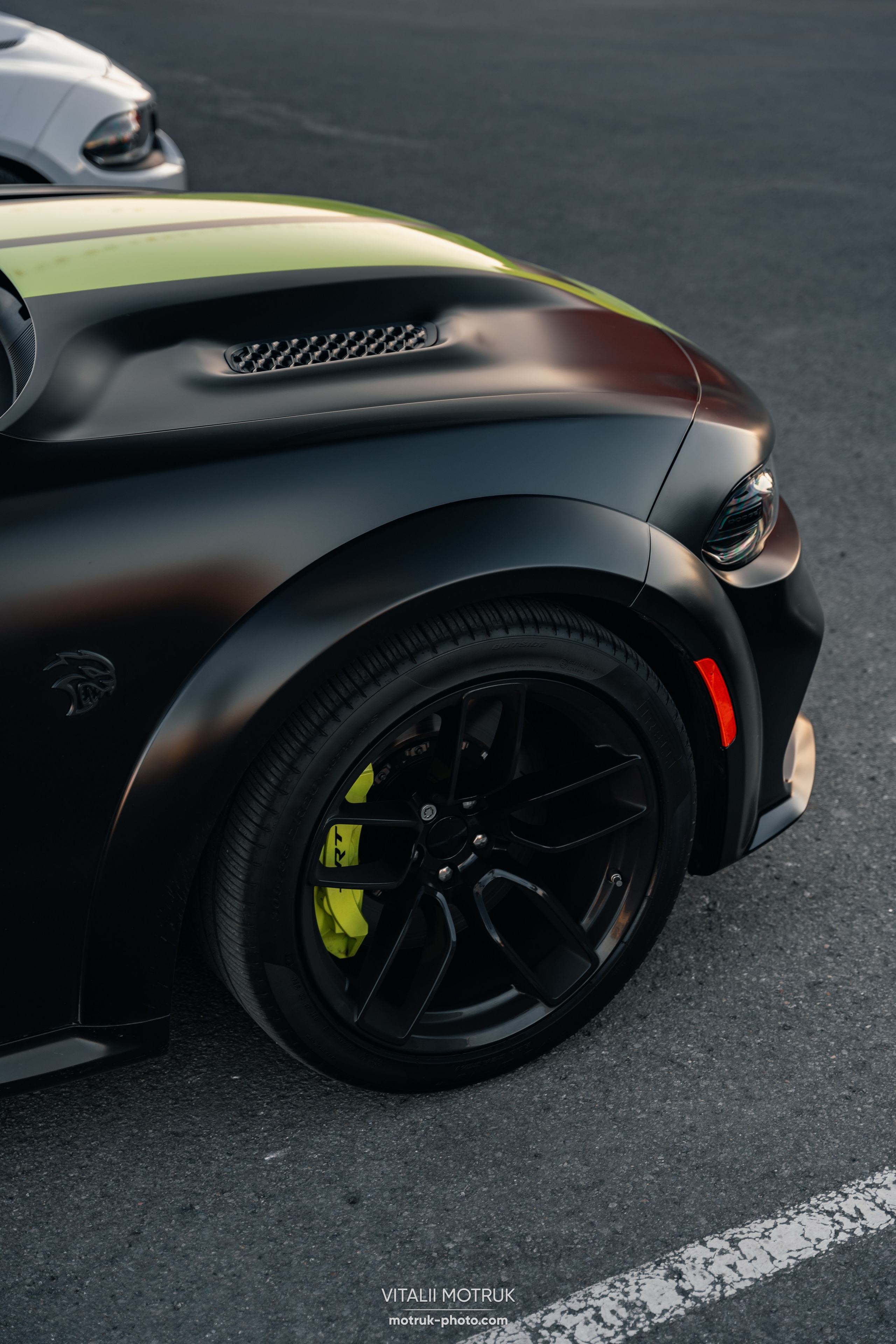 Rassemblement Dodge. Photographer in Paris — Vitalii Motruk