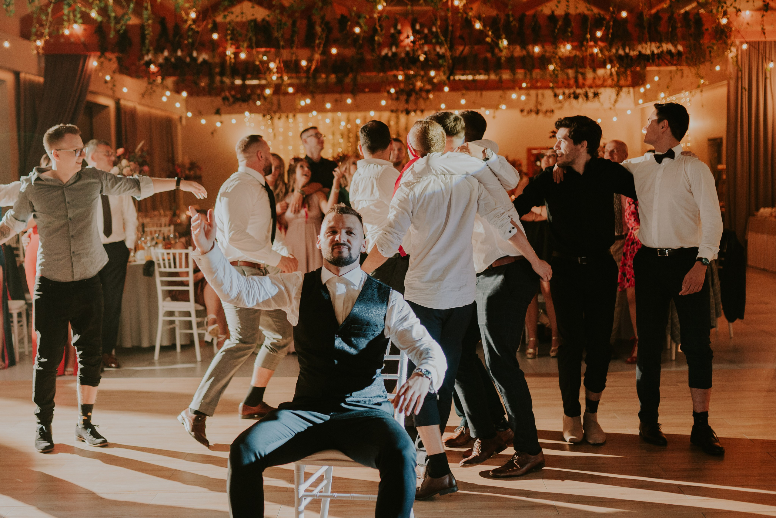 Sala Koralowa w Jaworzu: Opowieść o ślubie Nikoli i Kacpra. Karkowskafoto - fotografia miłości