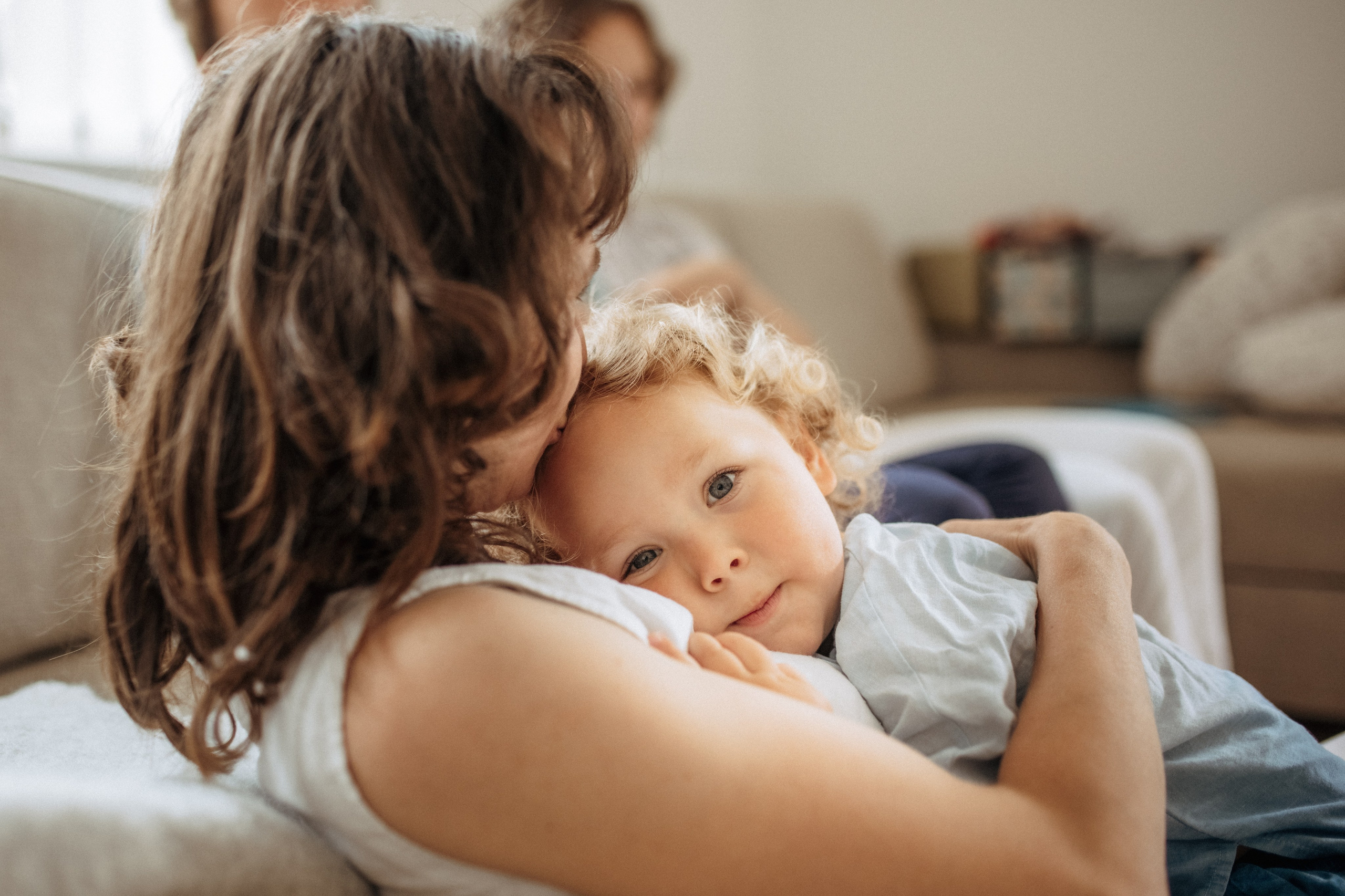 Indoor Family. Olga Tikhonova: family photography Cambridgeshire