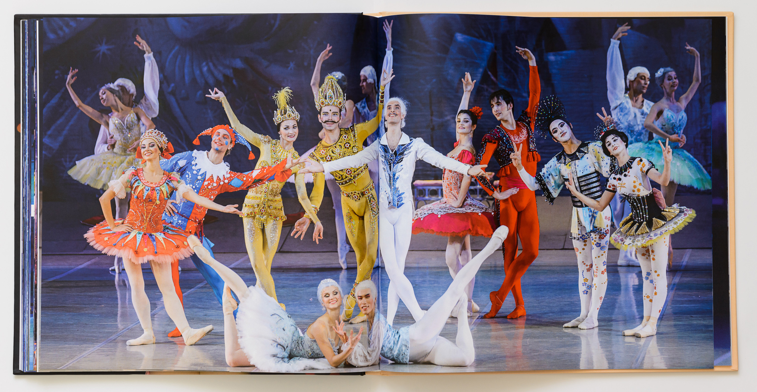 Балет. Фотоальбом Мгновения Валентина Елизарьева