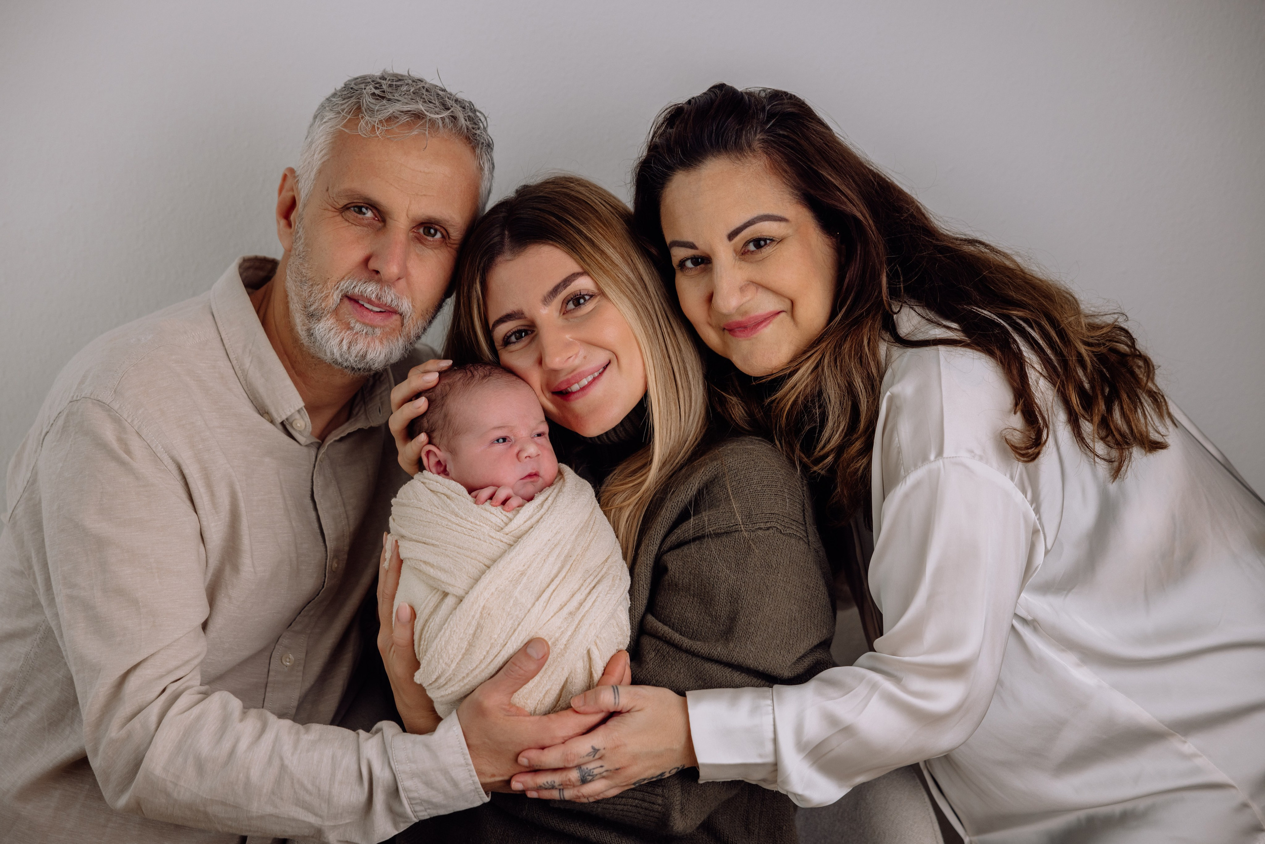 Neugeborene (klassisch). Hochzeitsfotograf München Taufe Familienfotograf Tanja Mauke