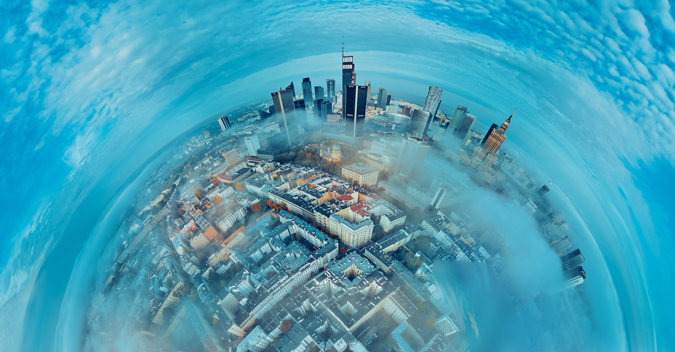 „Mam tak samo jak Ty…” - Warszawa z lotu ptaka. Andriej Szypilow — Photography & Videography