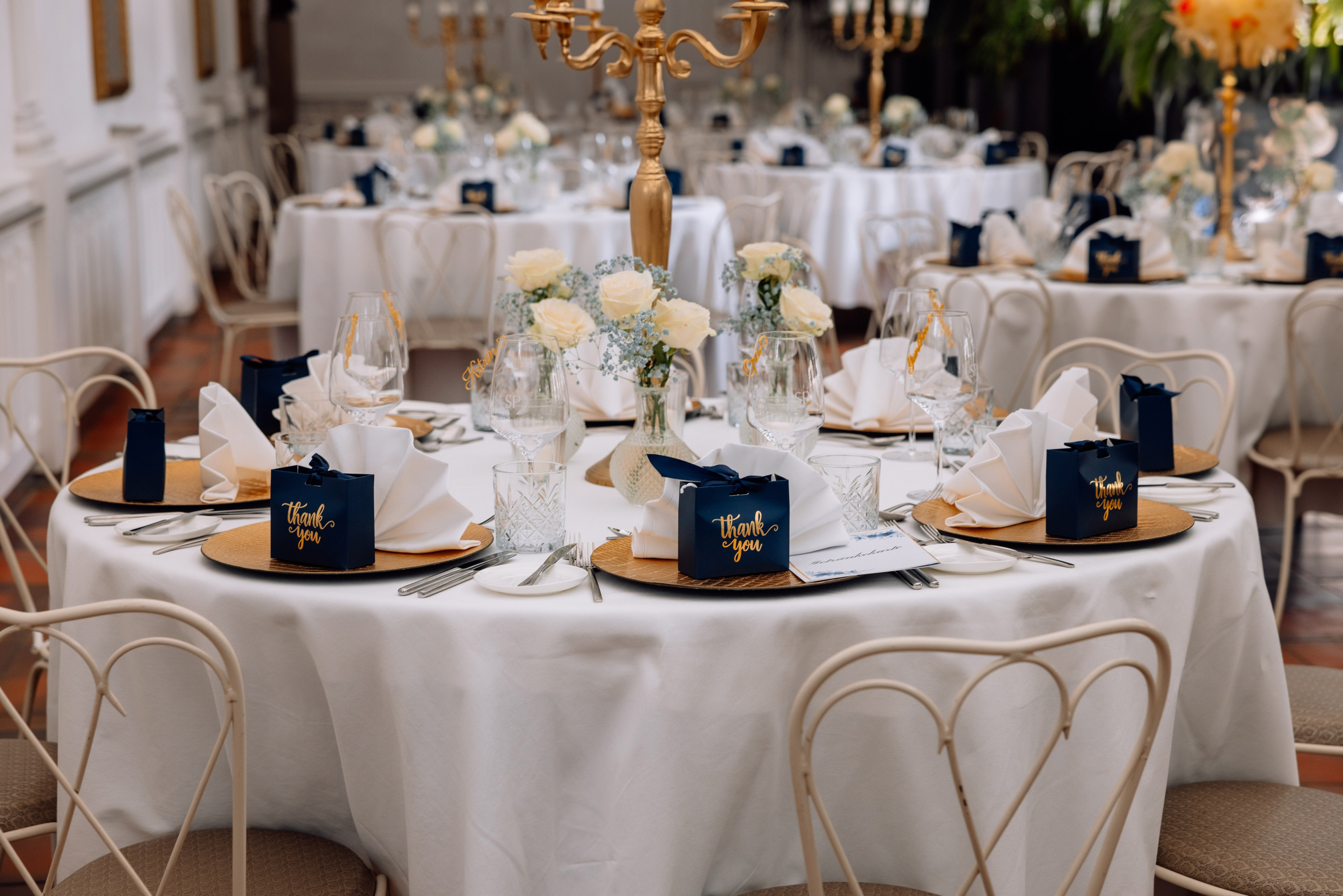 Hochzeit im Schlosscafé im Palmenhaus & Schloss Nymphenburg. Hochzeitsfotograf München Taufe Familienfotograf Tanja Mauke