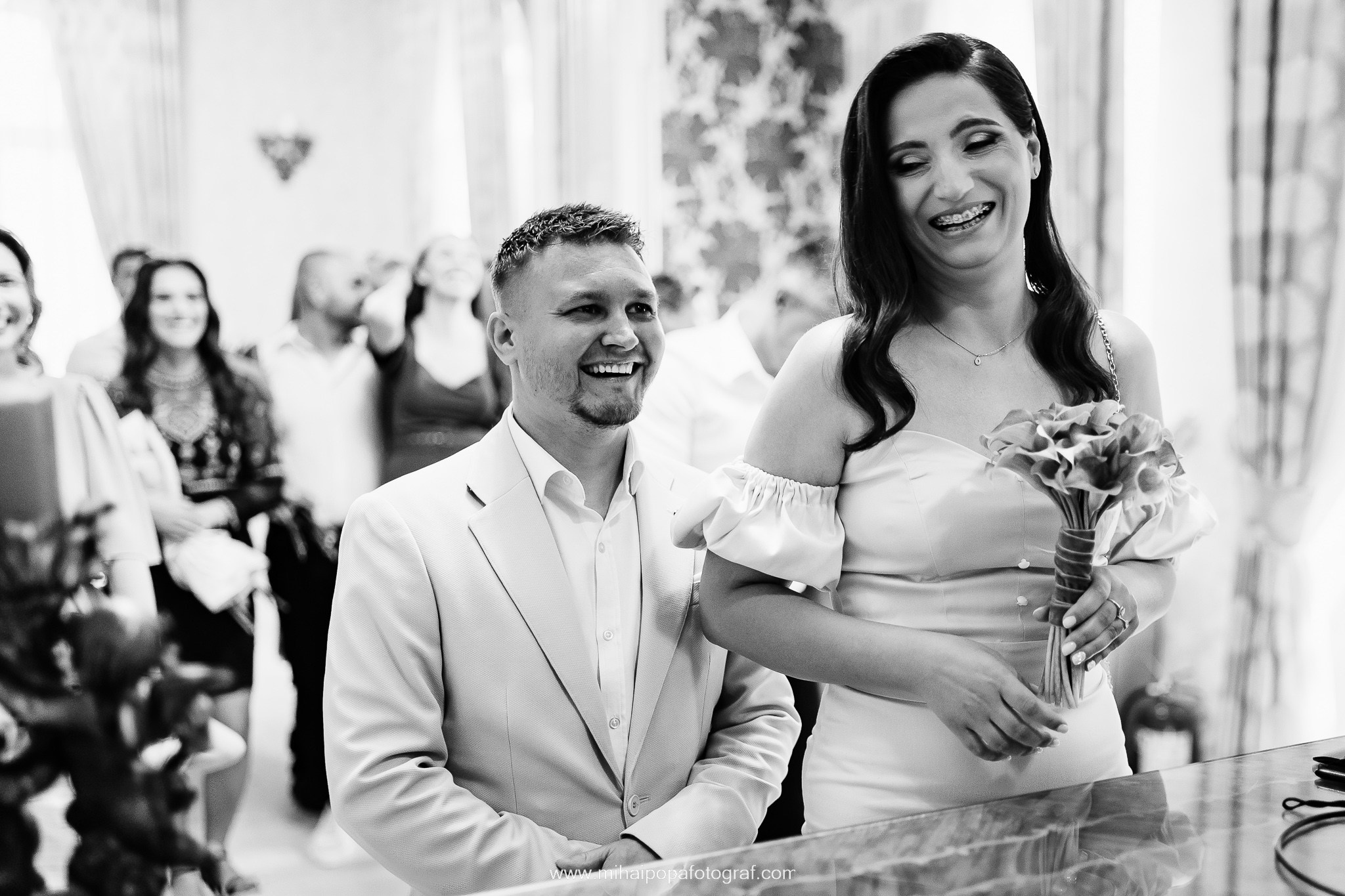 Fotograf Cununie Civilă în București - Mihai Popa Fotograf. Fotograf Nuntă & Botez București - Mihai Popa | Dincolo de oameni, imortalizez emoții!