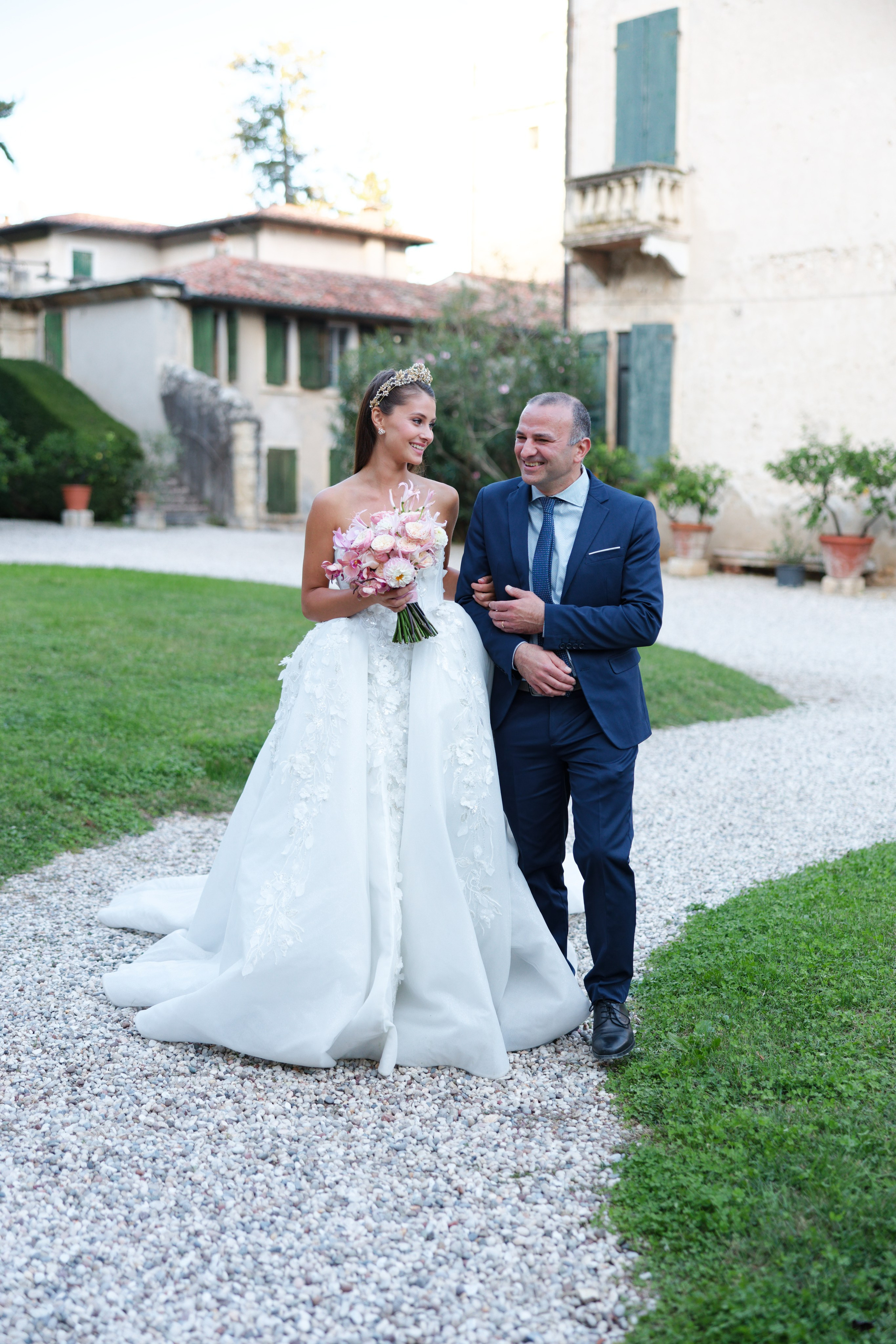 Wedding editorial at Villa Arvedi, Verona, Italy