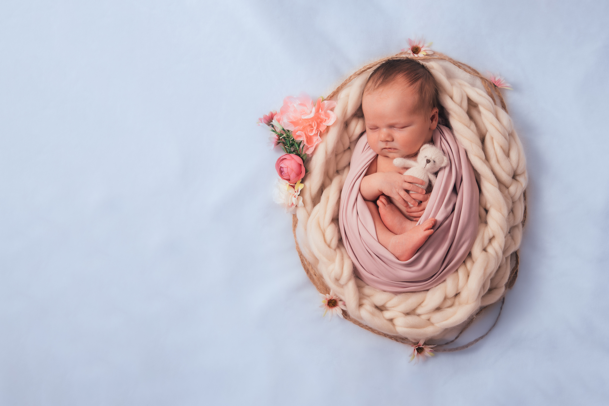 Kira Newborn. Fotograf in Freiburg, Meerim Kaufmann