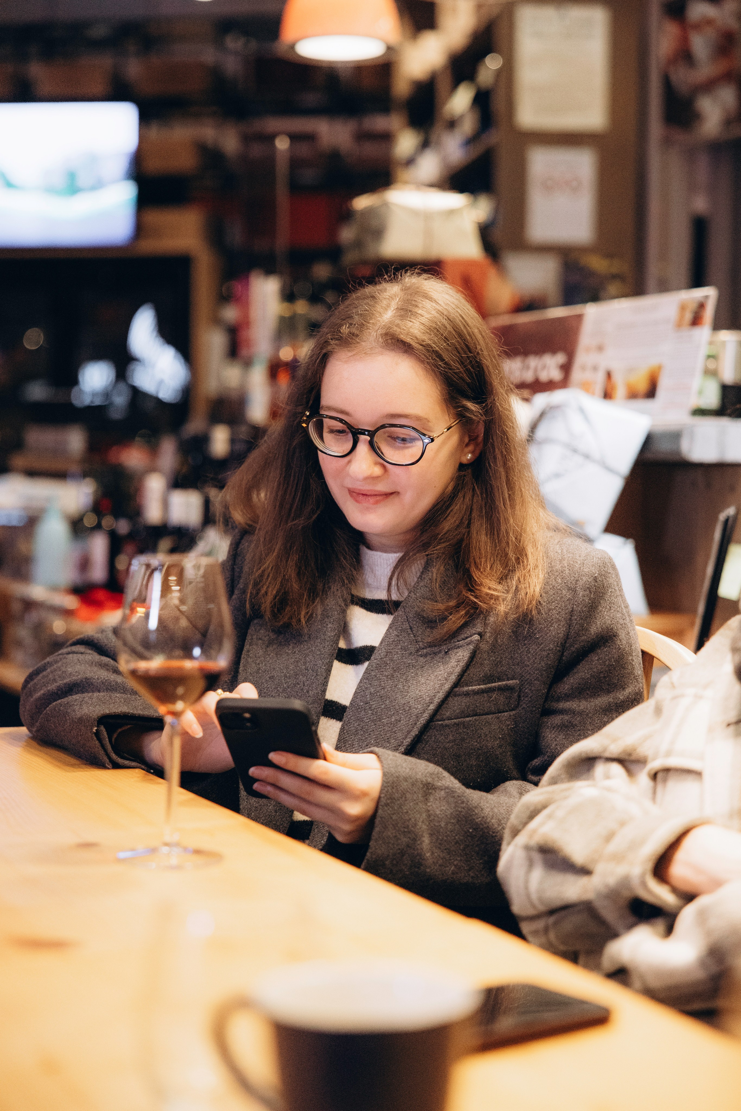 Event photo session for Art brunch Toulouse. Eugenie Smirnova — wedding, corporate and lifestyle photographer in Toulouse and Southwest France
