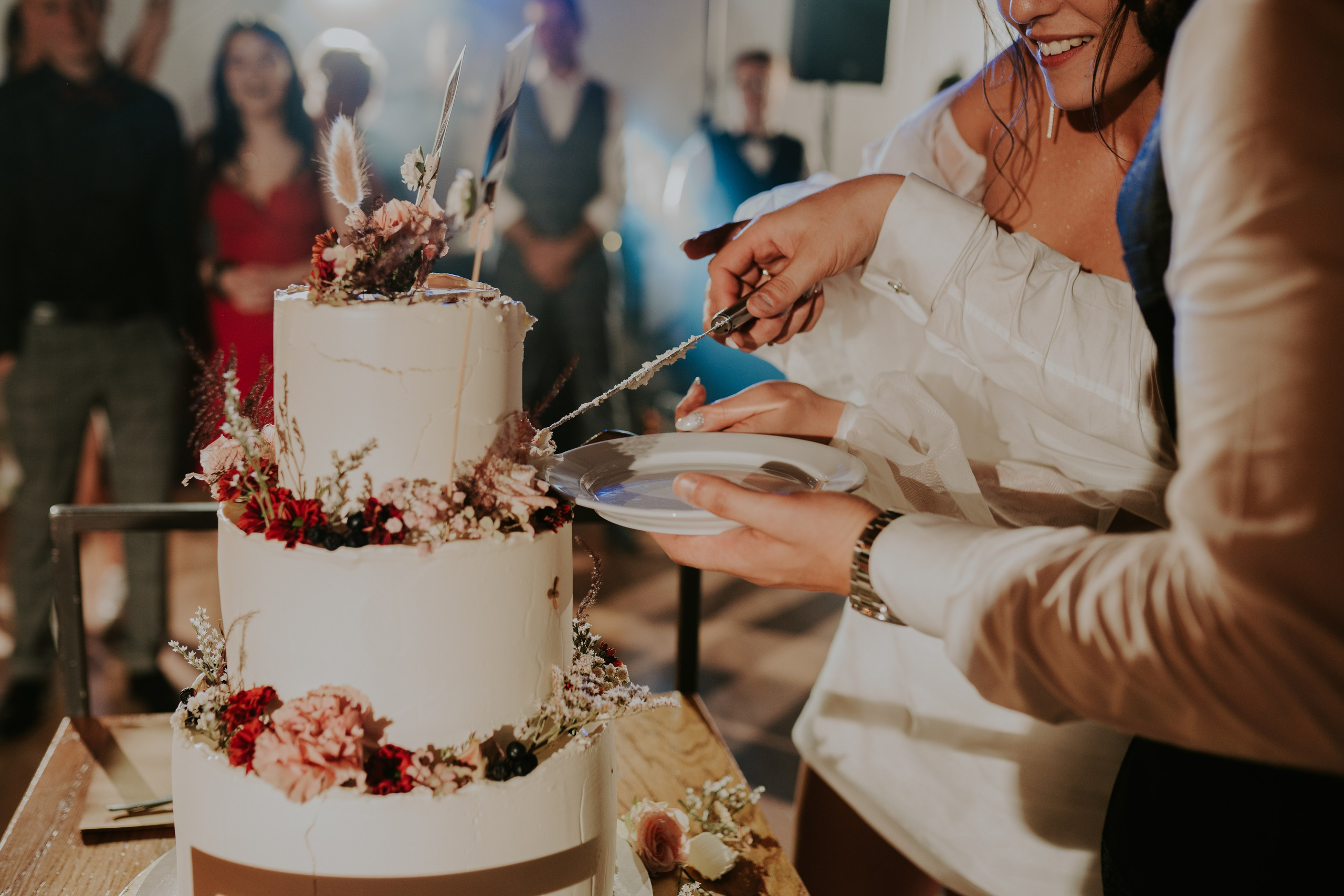 Sala Koralowa w Jaworzu: Opowieść o ślubie Nikoli i Kacpra. Karkowskafoto - fotografia miłości