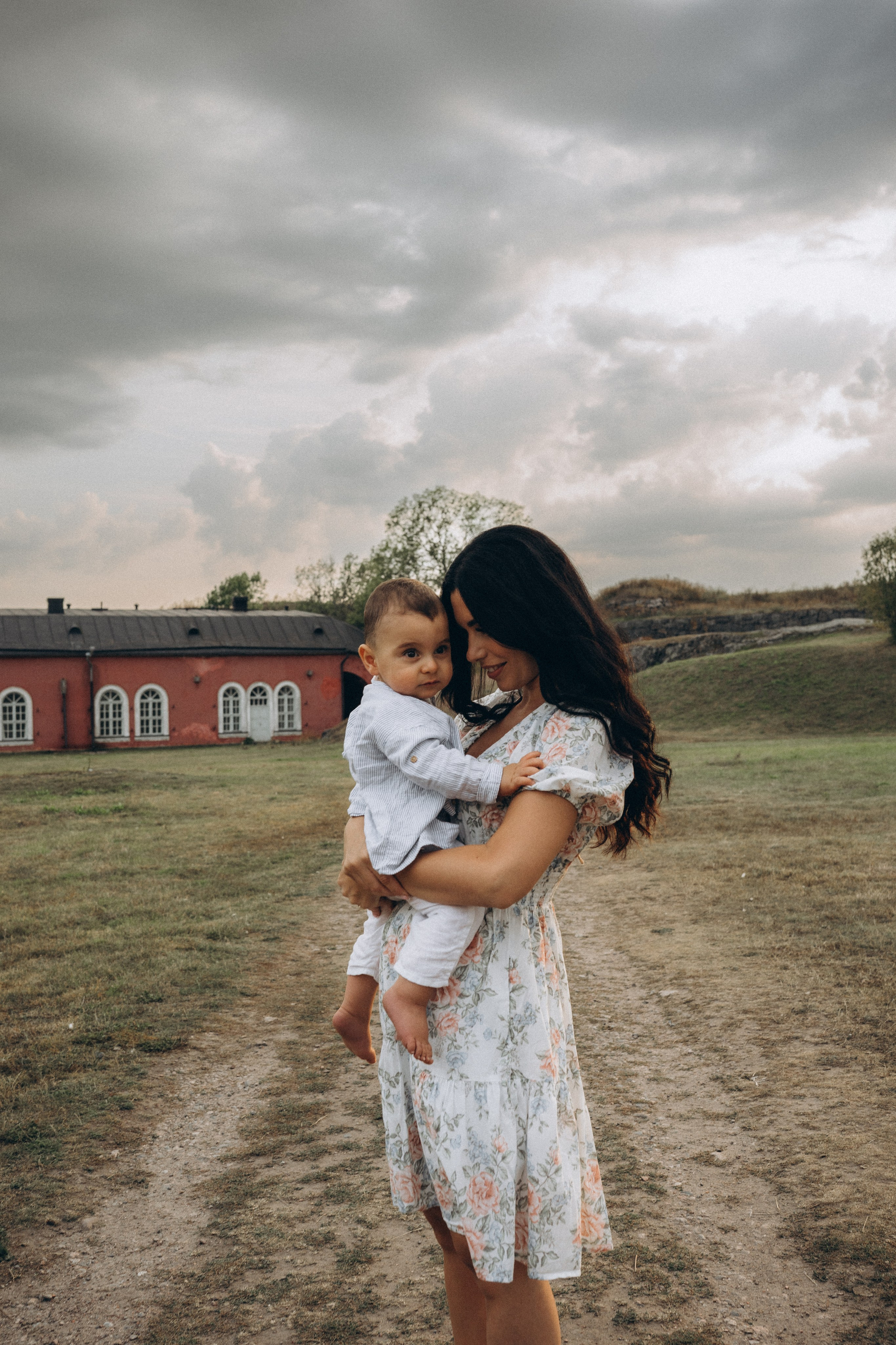 Summer. Wedding and portrait photographer in Helsinki Vickan O