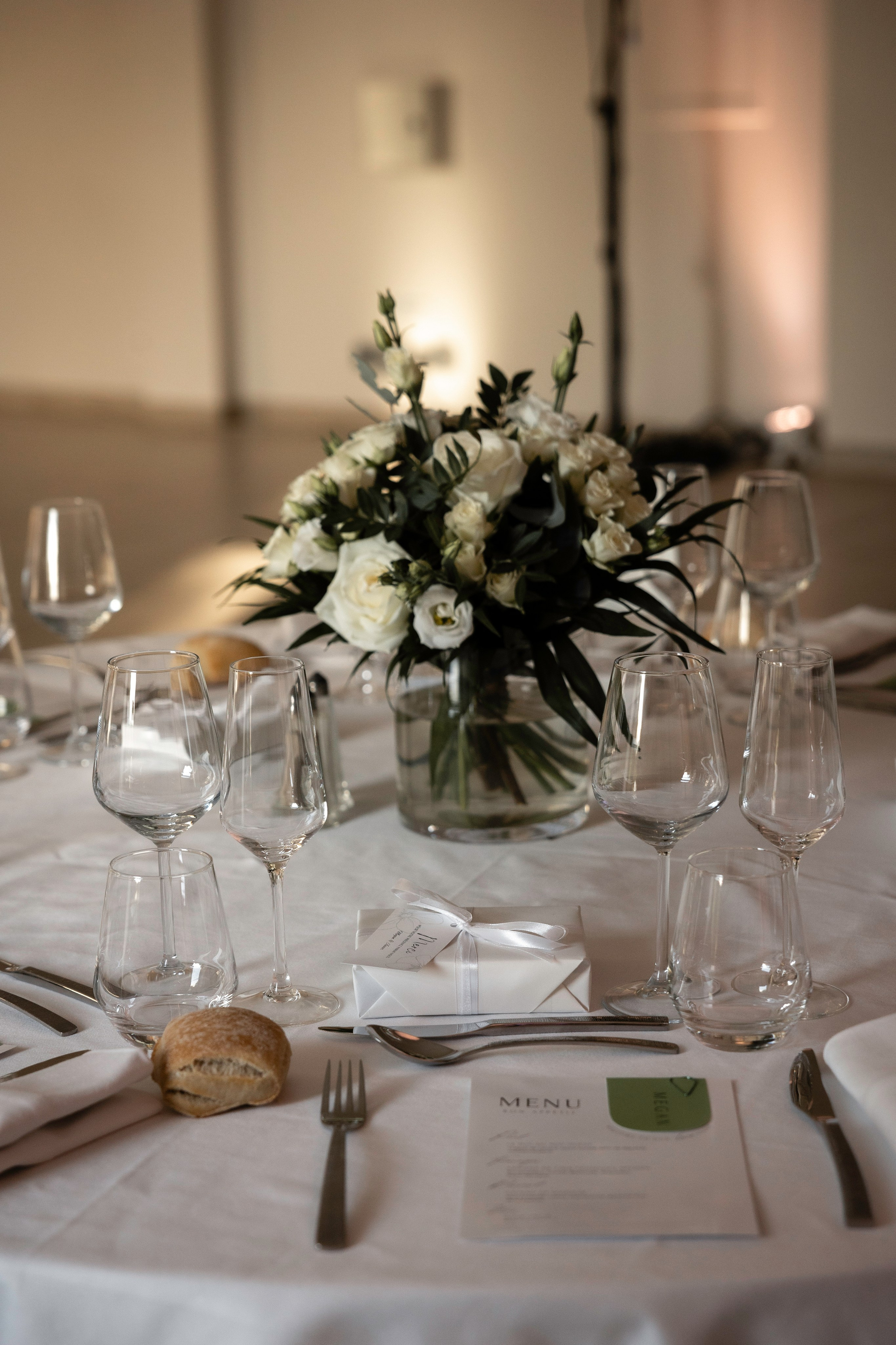 Wedding in Domaine De Montcausson. Eugenie Smirnova — wedding, corporate and lifestyle photographer in Toulouse and Southwest France