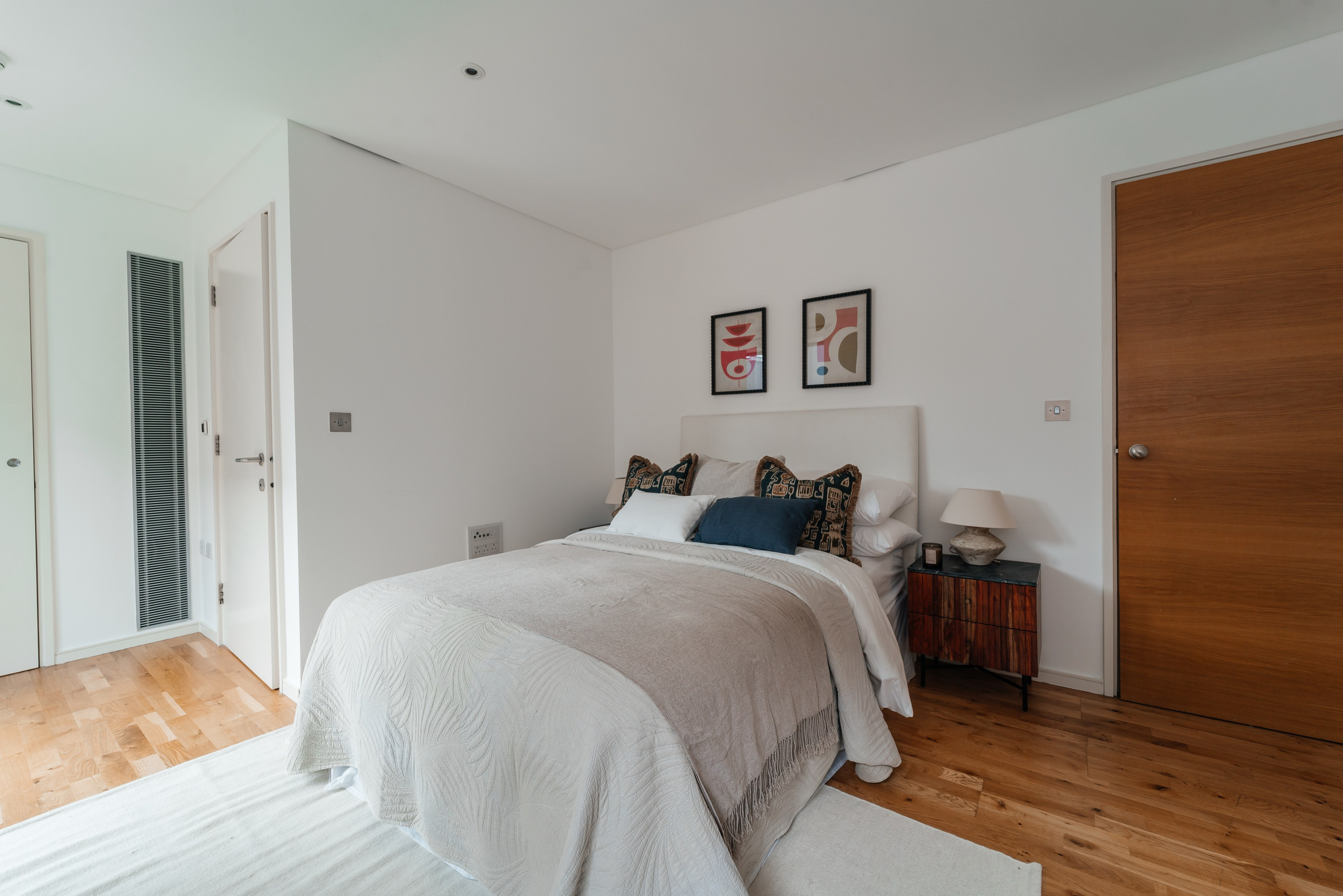 Photography of a 2 bedroom flat. Photographer in England Ekaterina Romanova