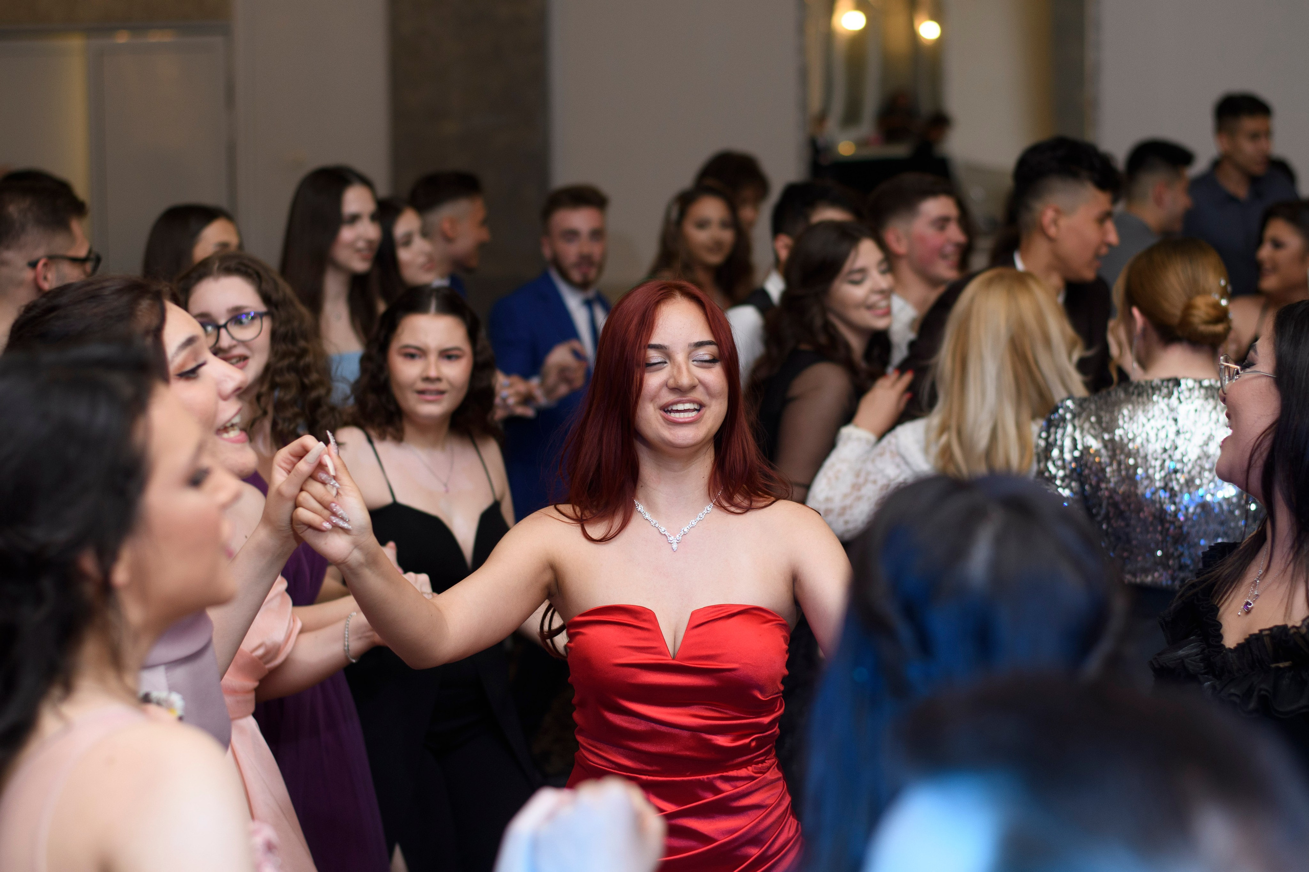 Bal liceul Virigil Magearu - Velveto. MDimaFotoStudio. Fotograf de nuntă, evenimente private și de familie