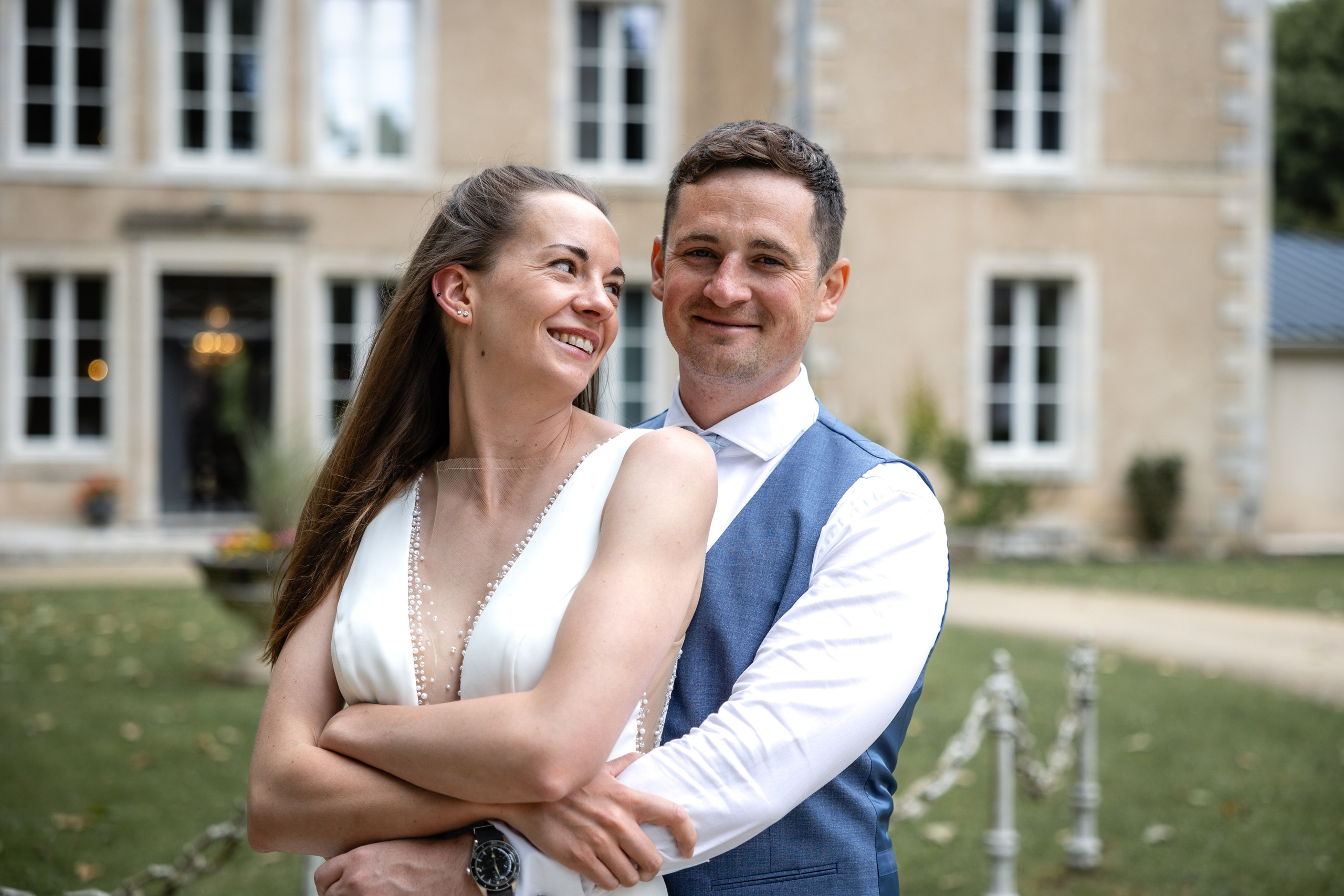 Olivia & Robbie. Wedding in South West of France at Chateau de la Borderie. Benest. Eugenie Smirnova — wedding, corporate and lifestyle photographer in Toulouse and Southwest France