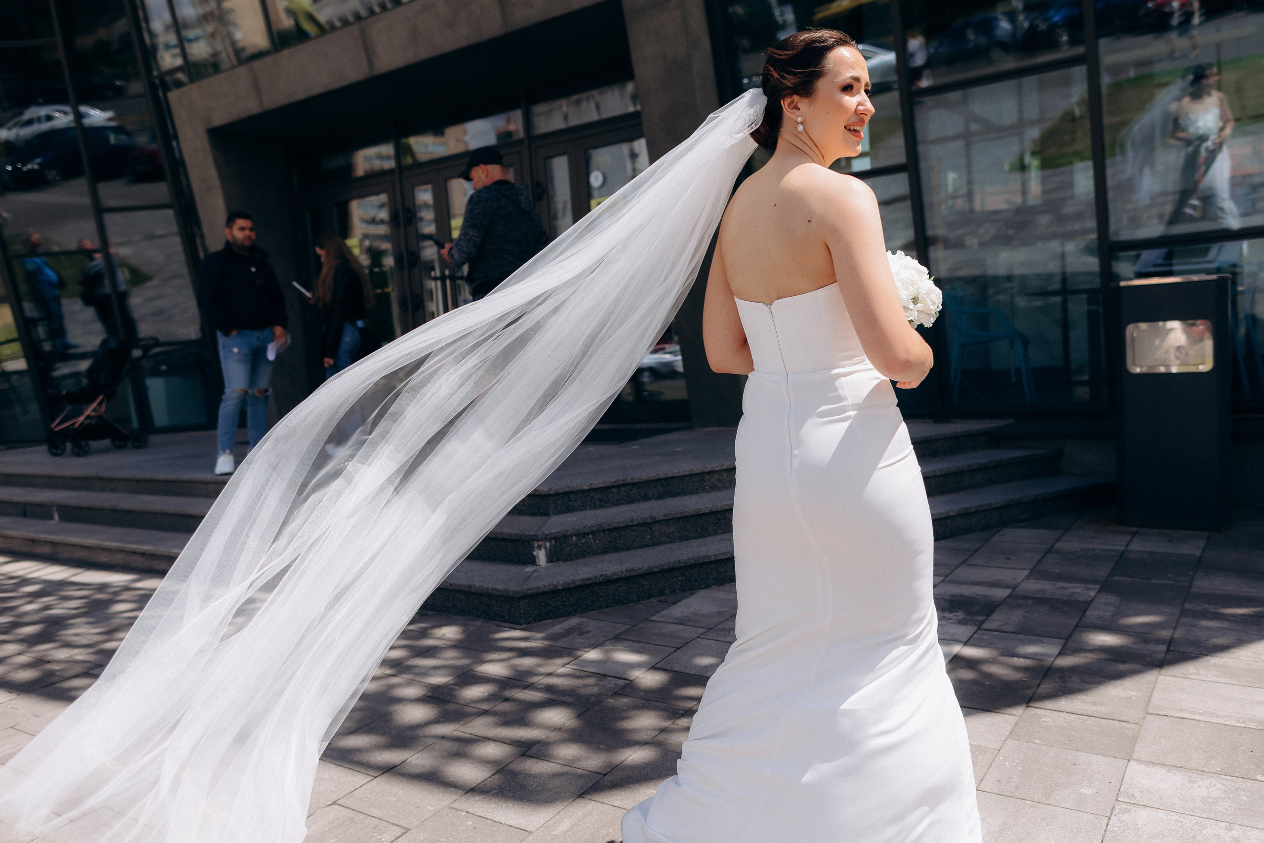 White Wedding. Wedding and Family Photograph