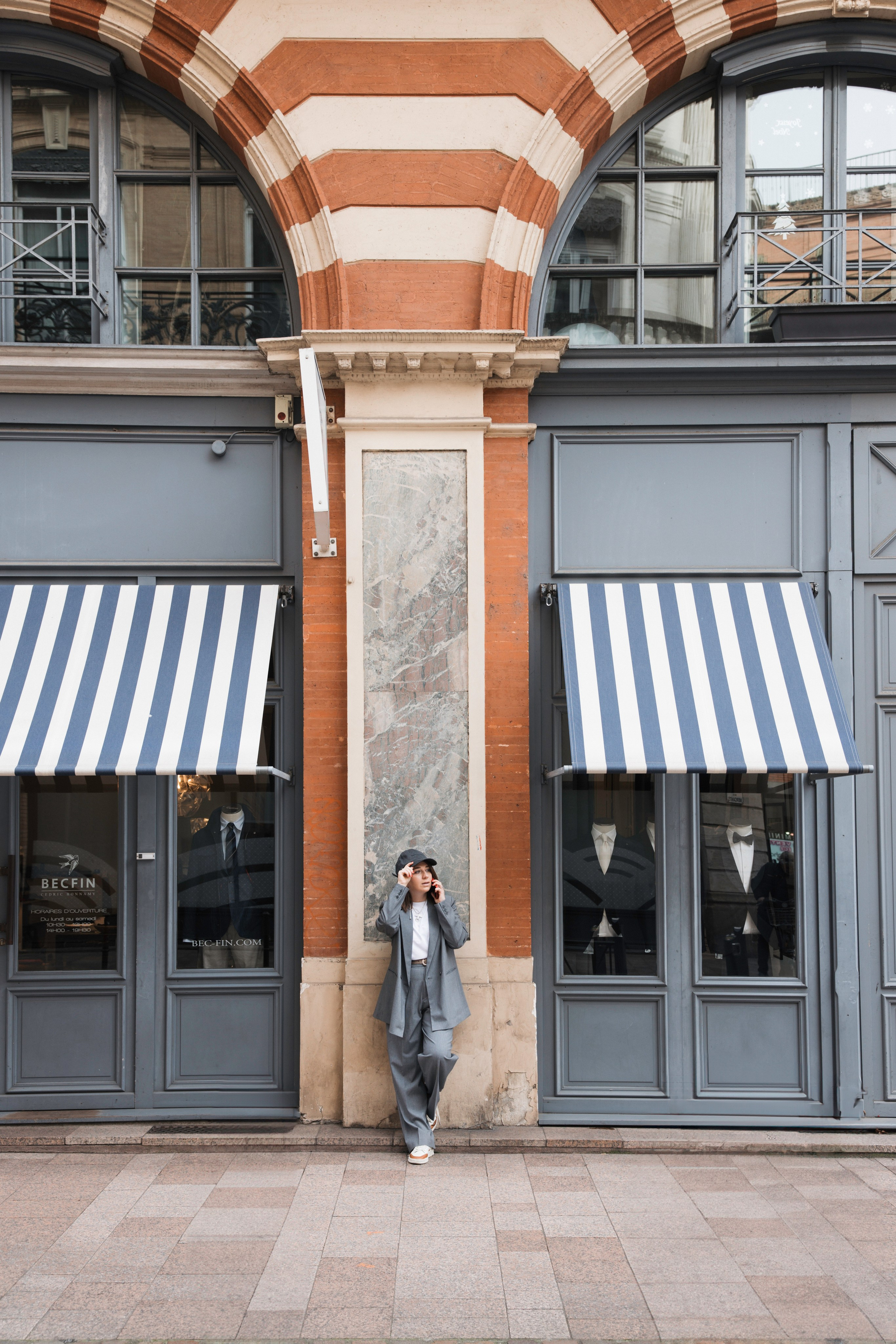 Personal Brand photoshoot in Toulouse. Eugenie Smirnova — wedding, corporate and lifestyle photographer in Toulouse and Southwest France