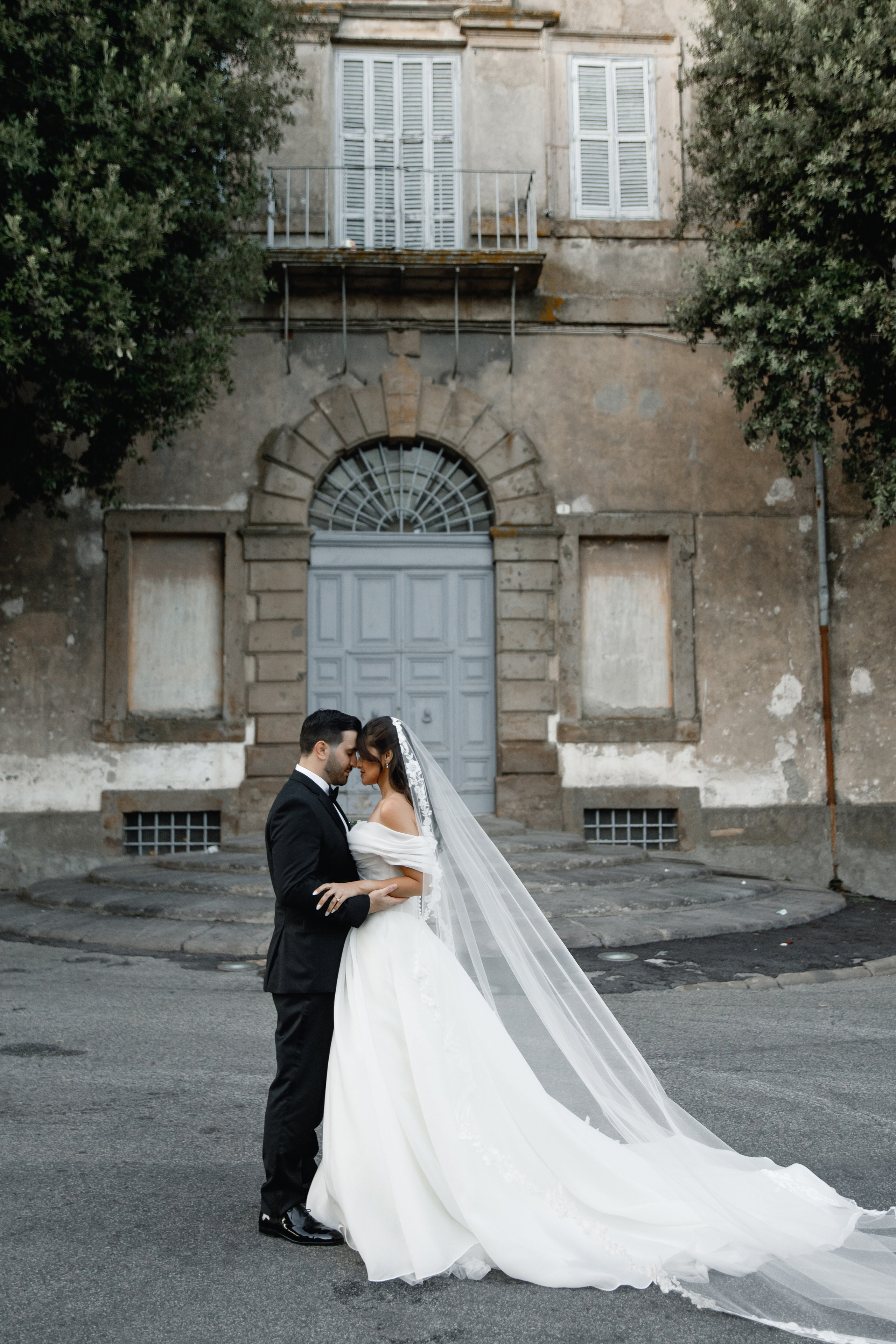 Wedding photographer Italy Rome, Tuscany, Lake Como, Sicily, Puglia. Wedding Photographer Rome Tuscany Como Sicily Puglia Amalfy Italy- Oksana Savenchuk