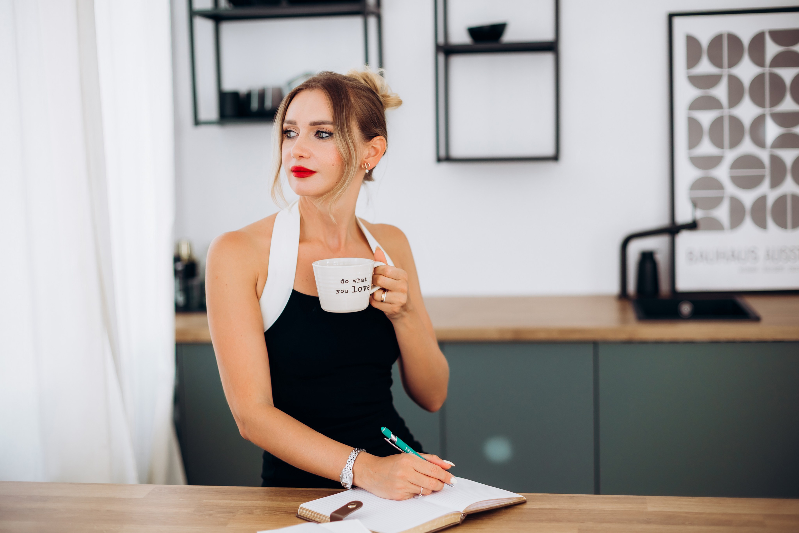 Anastasia (business portrait). Wedding and Family Photograph