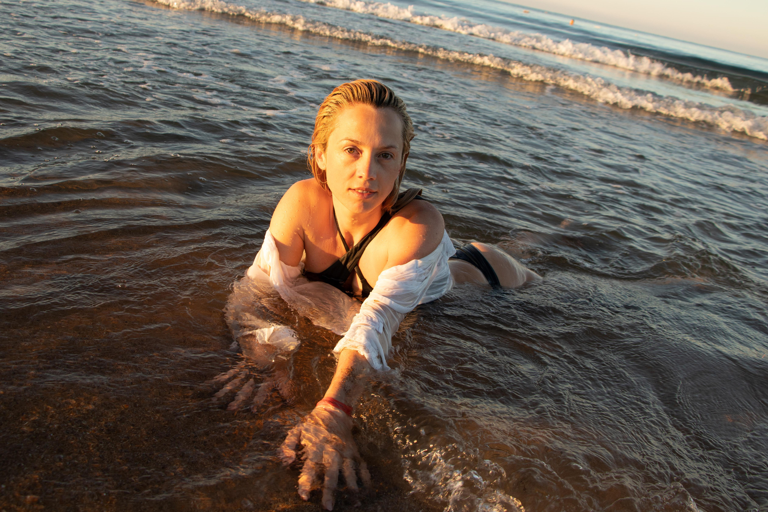 Beach photoshoot. Tatyana Van Hedent een fotograaf te Zele, Oost-Vlaanderen