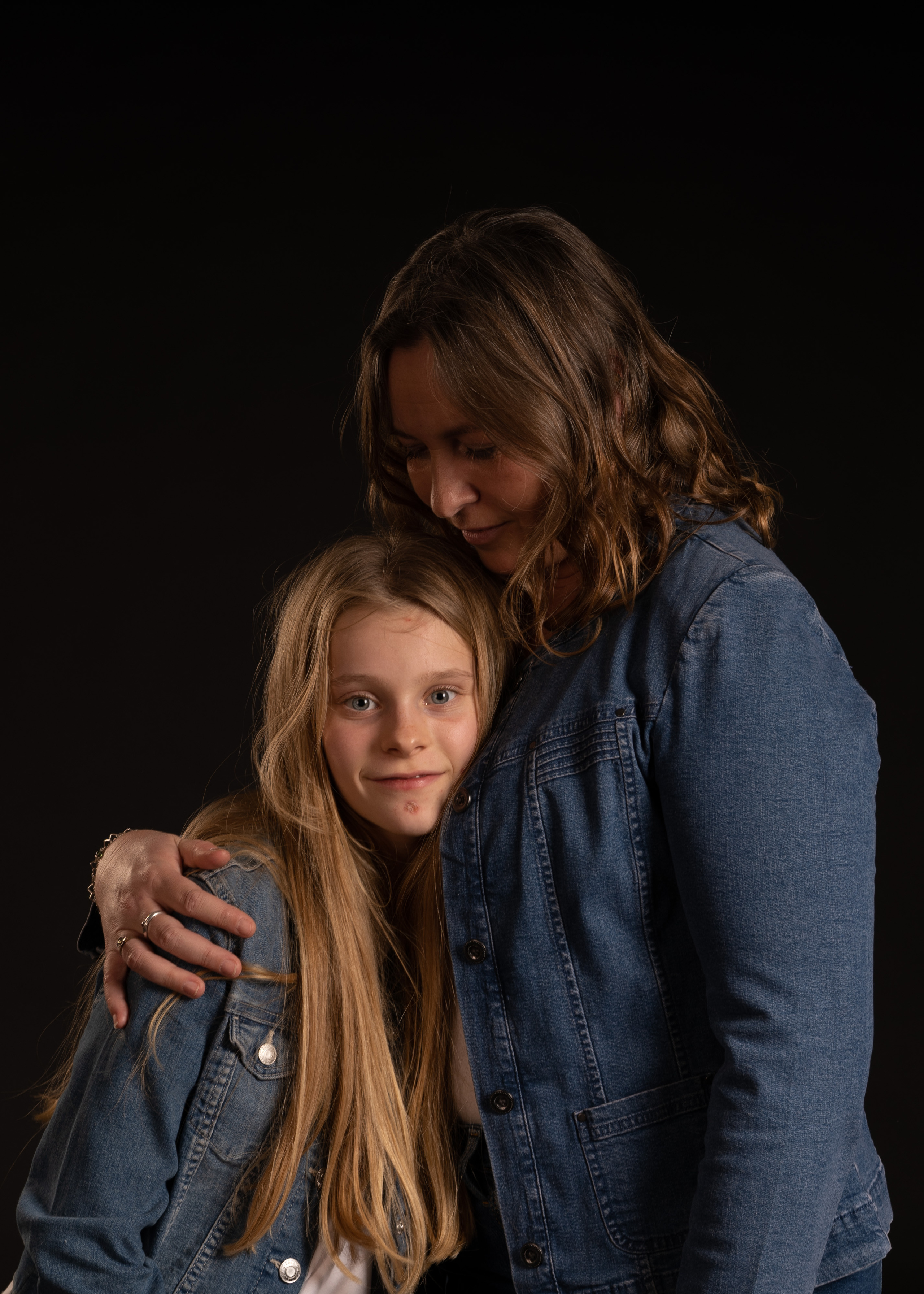 Tanja & Leandra. Tatyana Van Hedent een fotograaf te Zele, Oost-Vlaanderen