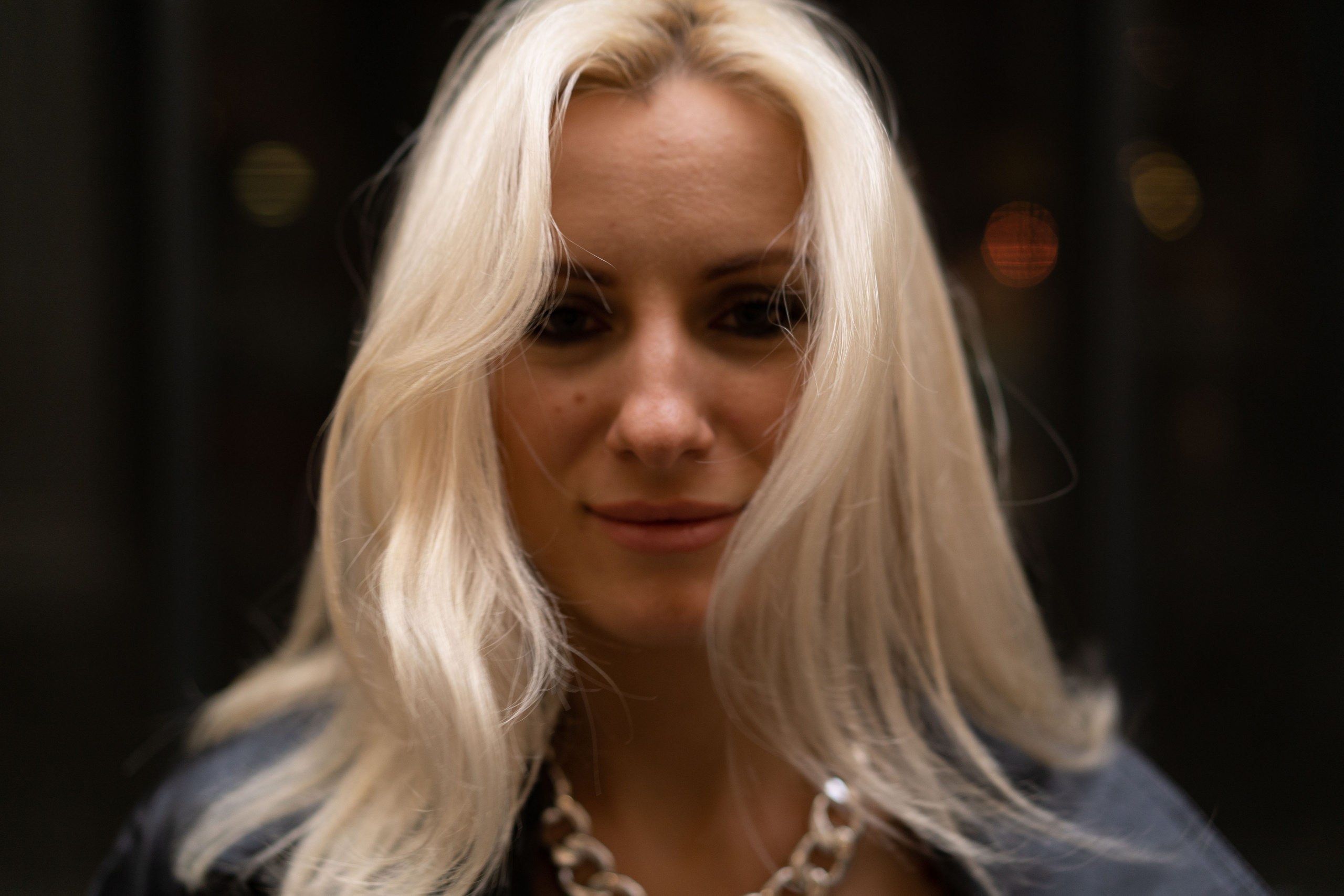 Julia / Brussel. Tatyana Van Hedent een fotograaf te Zele, Oost-Vlaanderen