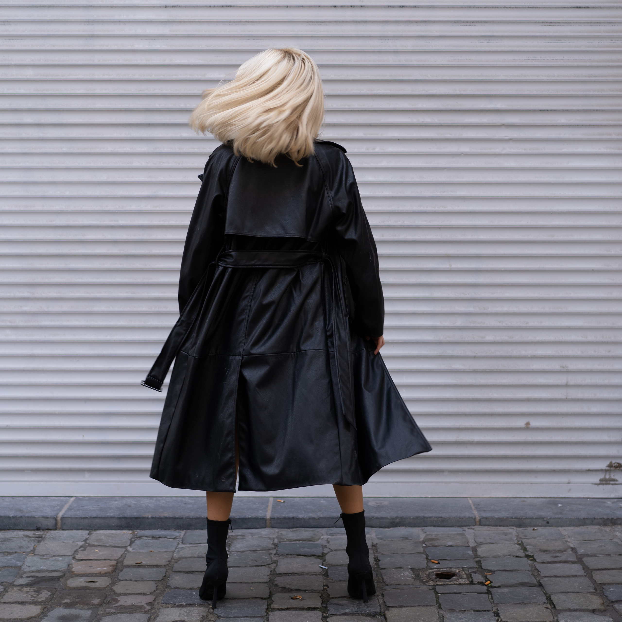 Little black dress / Brussel. Tatyana Van Hedent een fotograaf te Zele, Oost-Vlaanderen
