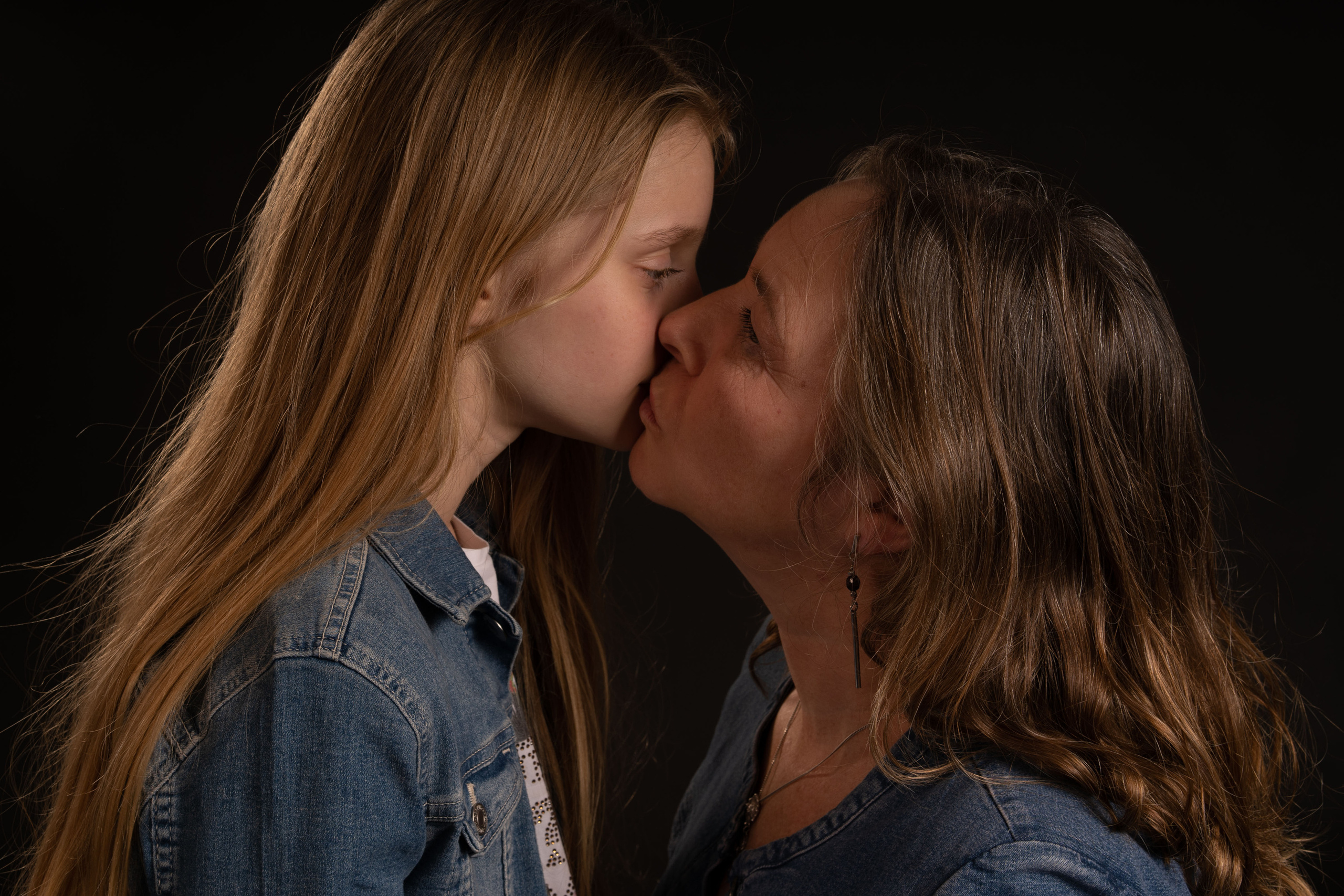 Tanja & Leandra. Tatyana Van Hedent een fotograaf te Zele, Oost-Vlaanderen