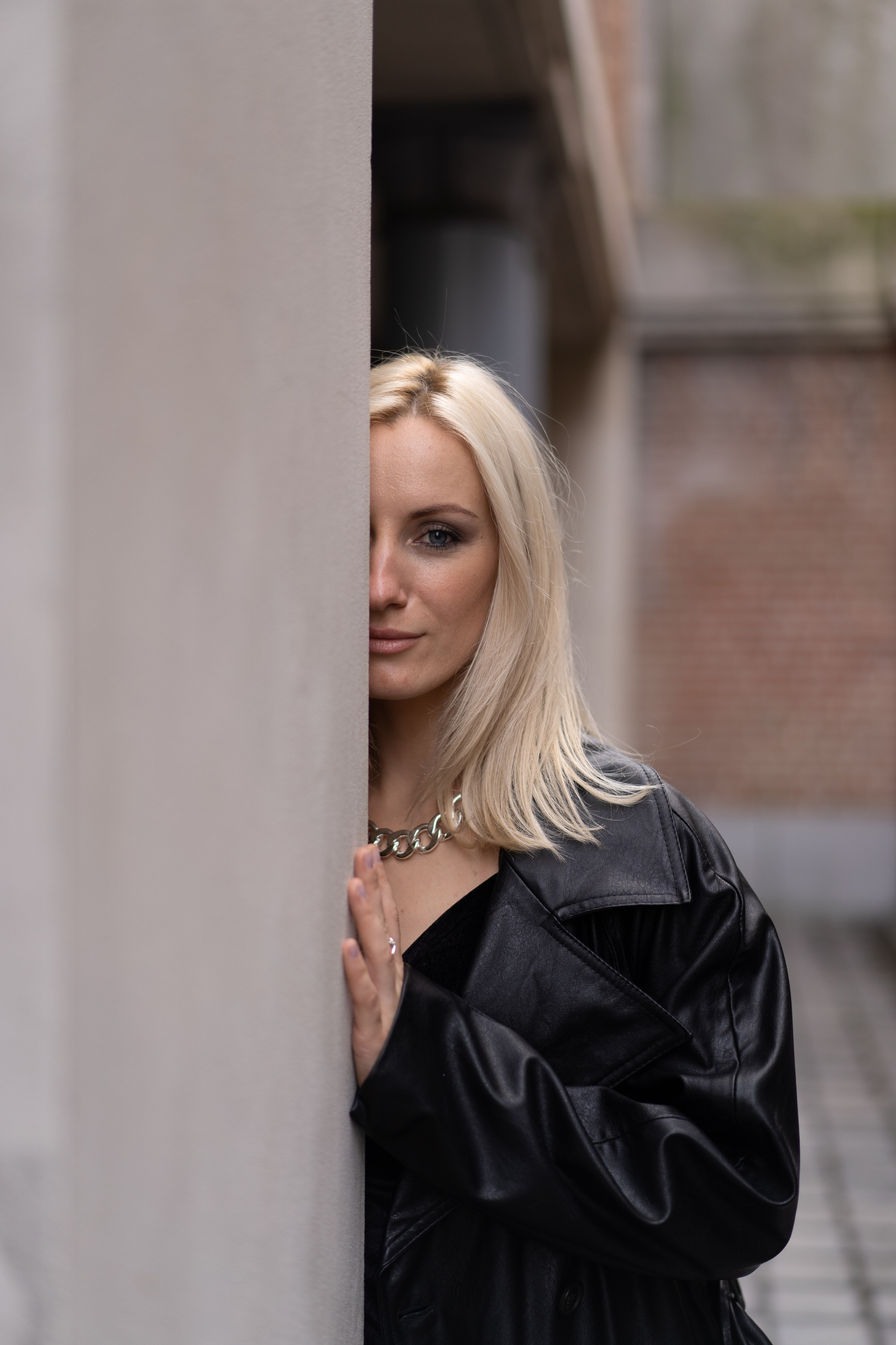 Little black dress / Brussel. Tatyana Van Hedent een fotograaf te Zele, Oost-Vlaanderen