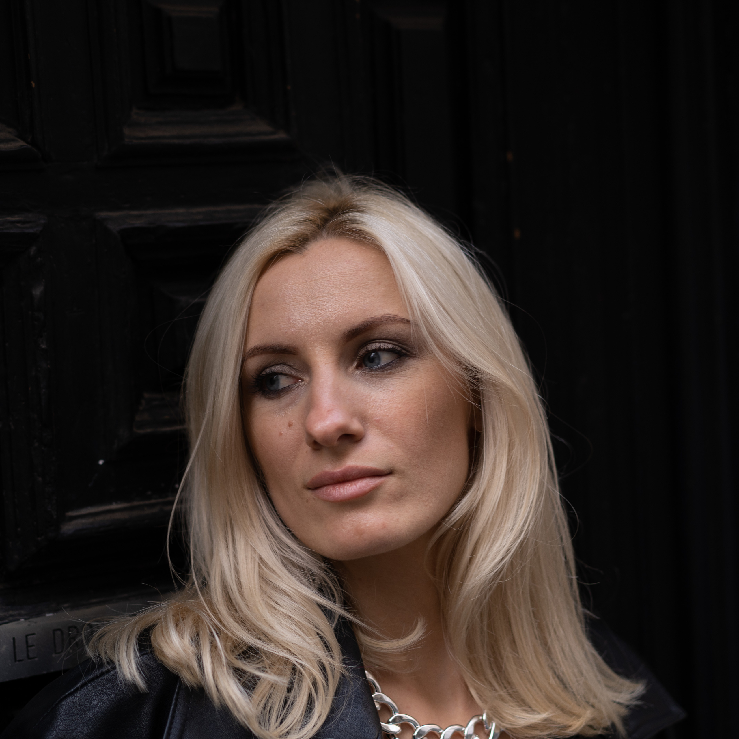 Julia / Brussel. Tatyana Van Hedent een fotograaf te Zele, Oost-Vlaanderen