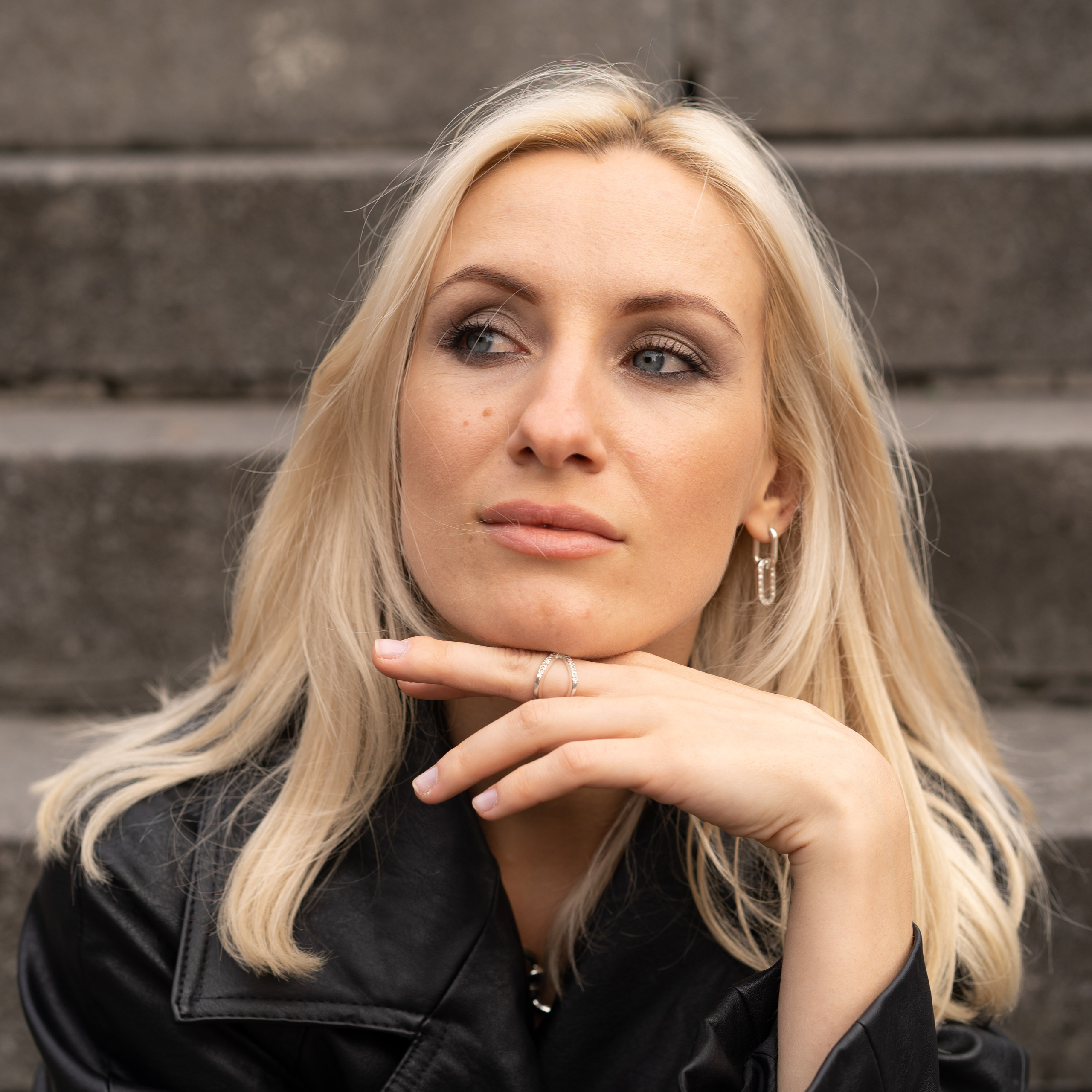 Julia / Brussel. Tatyana Van Hedent een fotograaf te Zele, Oost-Vlaanderen