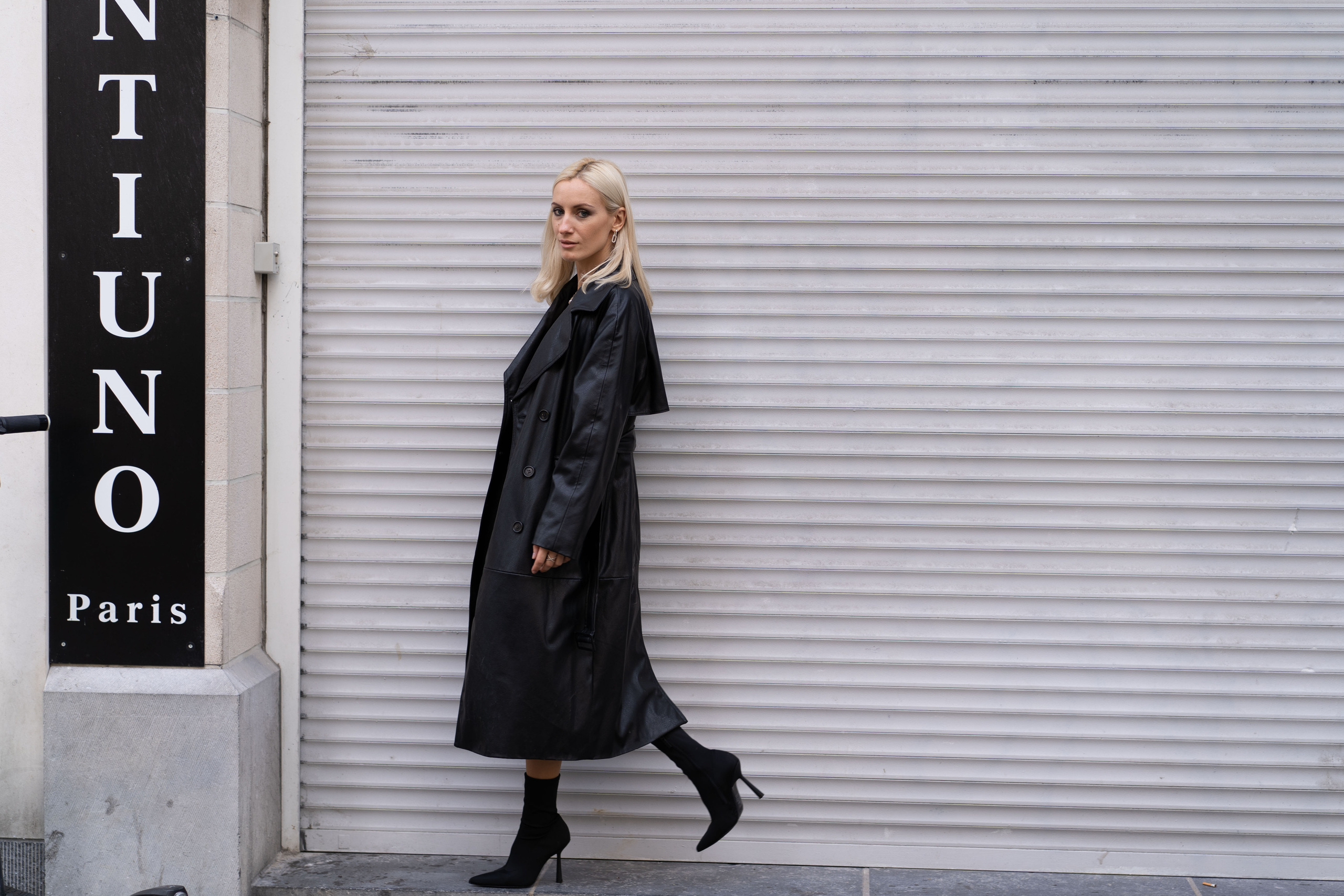 Little black dress / Brussel. Tatyana Van Hedent een fotograaf te Zele, Oost-Vlaanderen