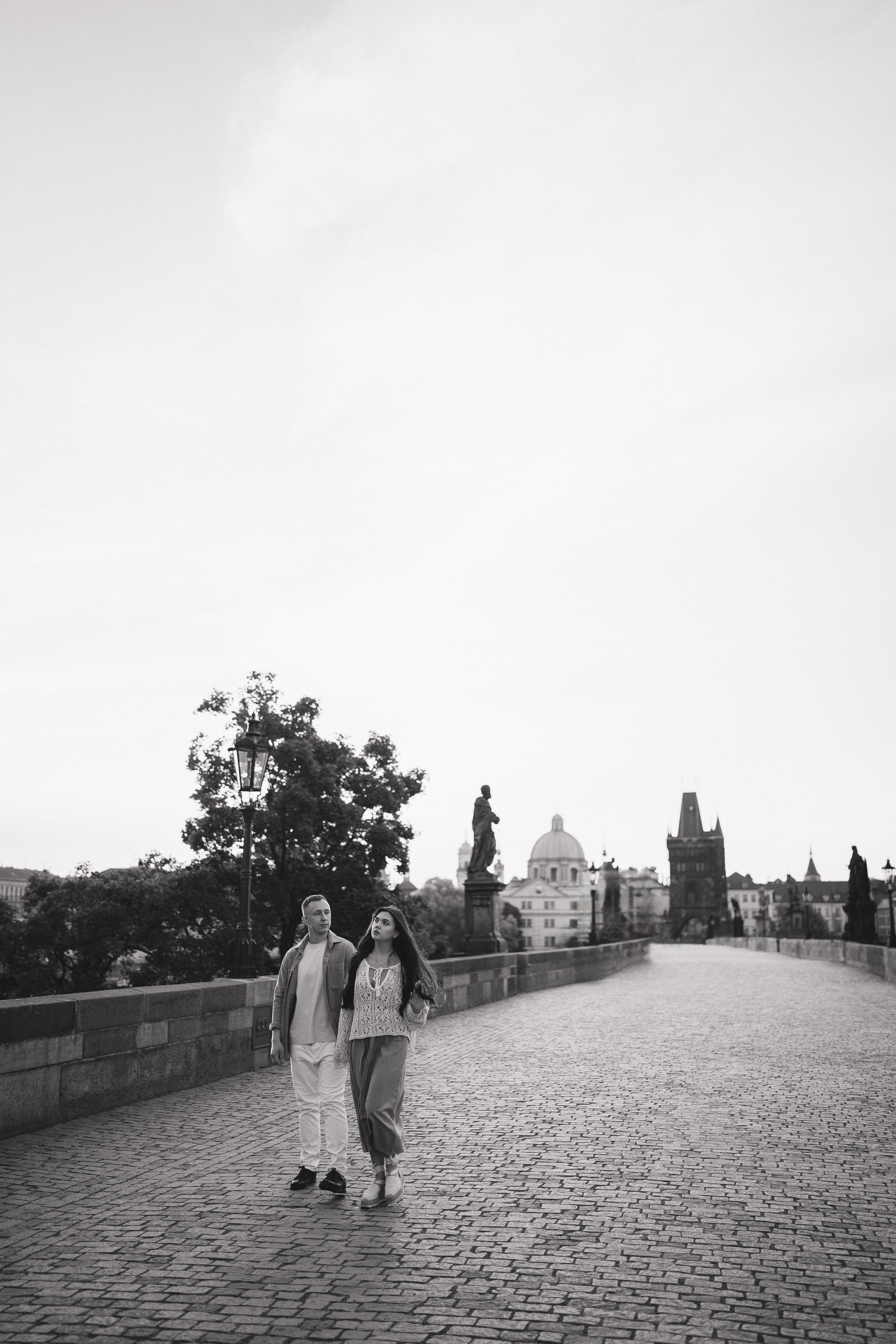 Prag Paarshooting. Elumi Fotografin Madeira