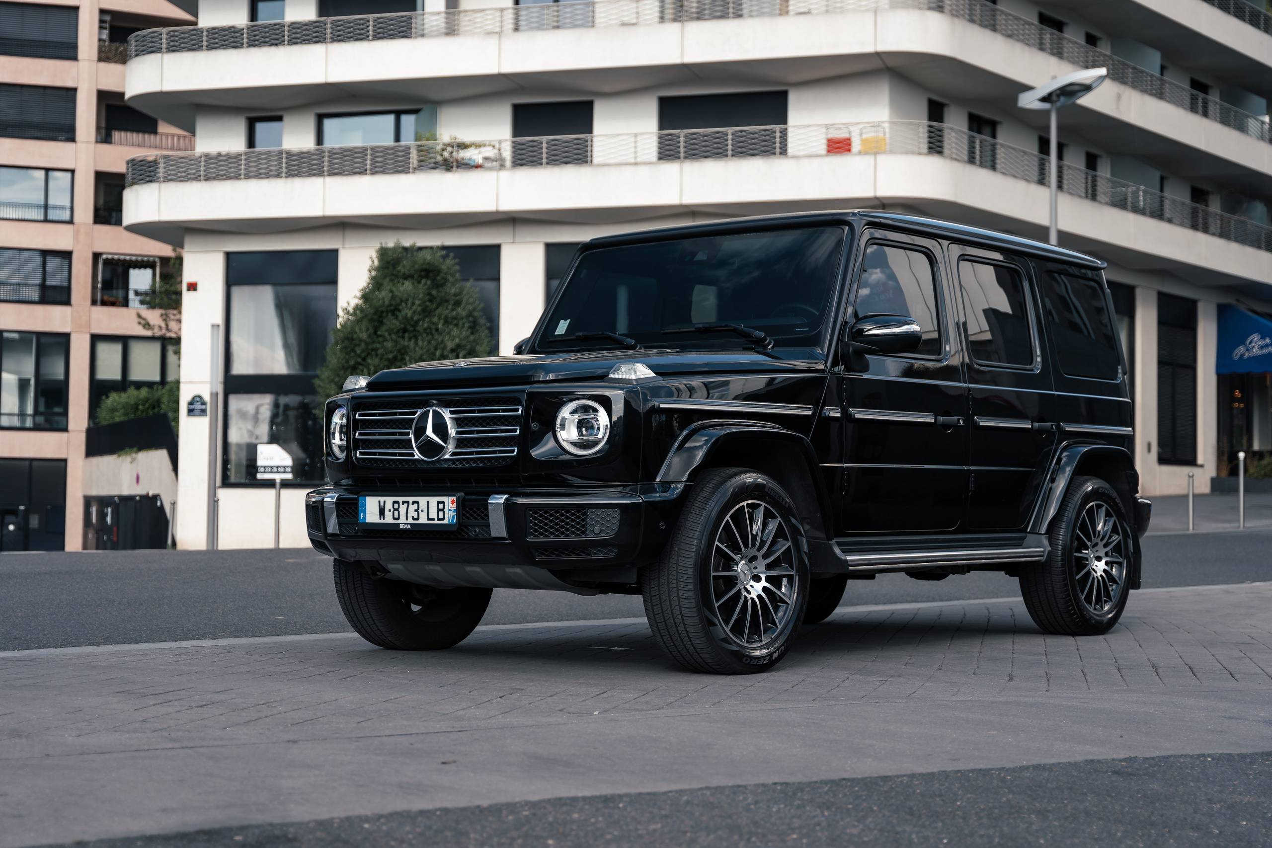 Mercedes-Benz G500. Photographe de voitures à Paris — Vitalii Motruk